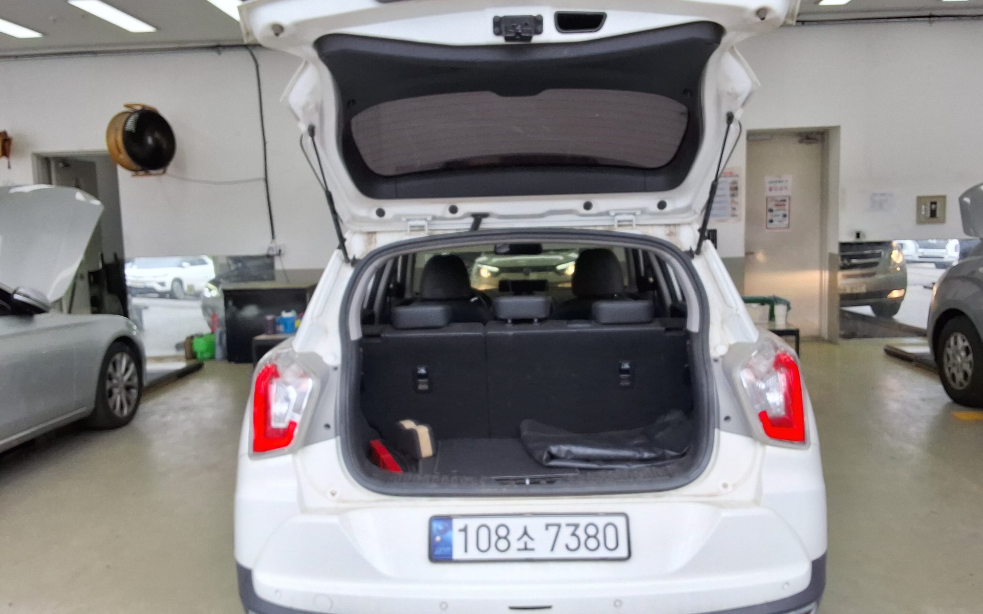 KG Mobility Tivoli 2019 - Image 14
