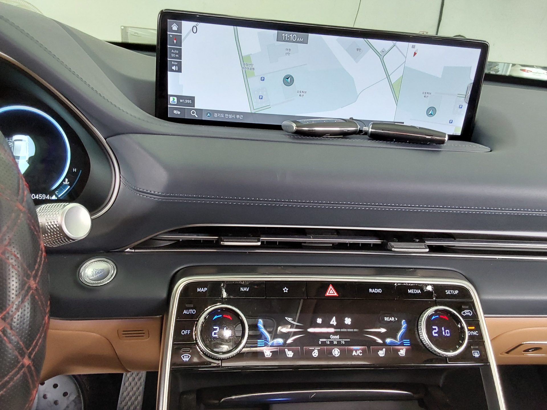 2023 - genesis gv80