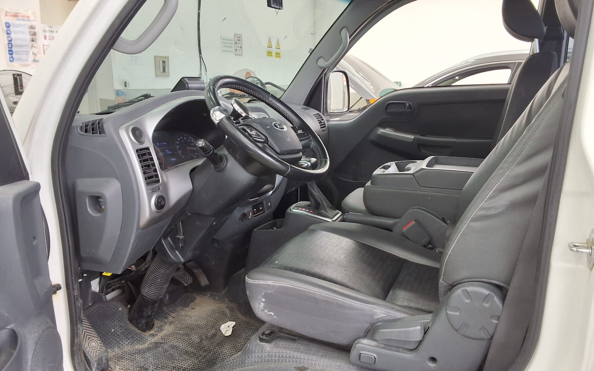 Chrysler Cargo 2022 - Image 9