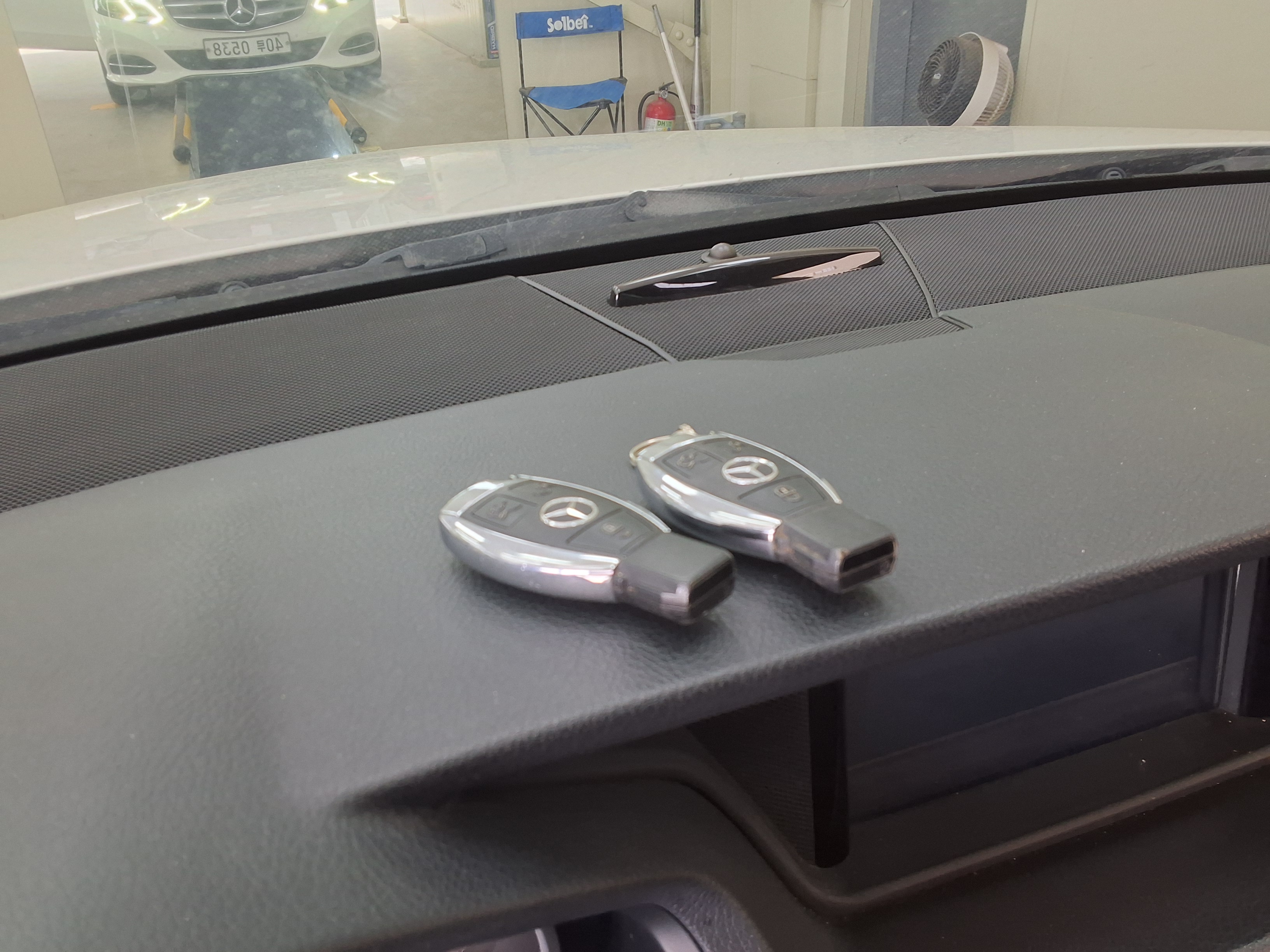 Mercedes-Benz E-Class 2016 - Image 17