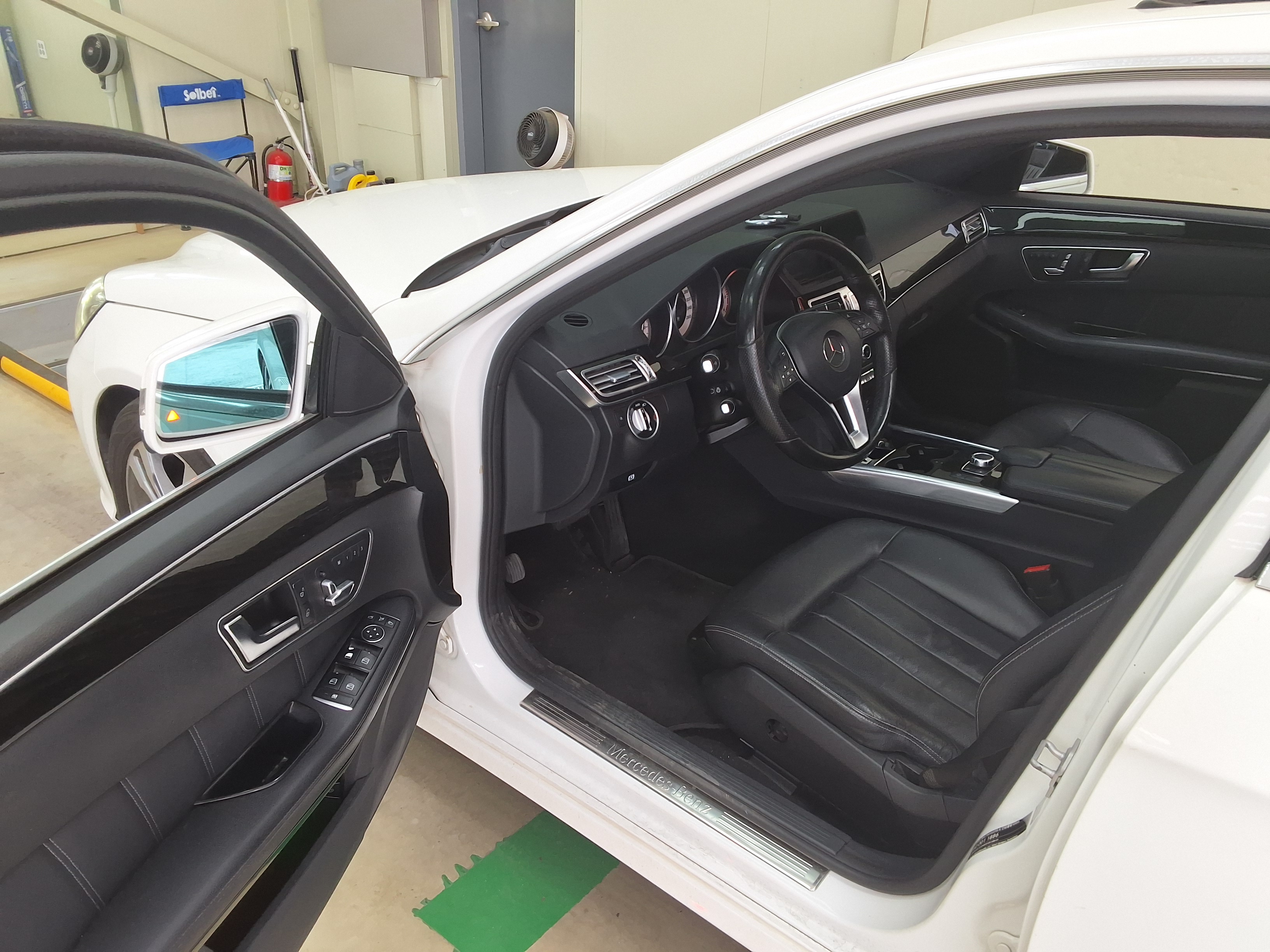 Mercedes-Benz E-Class 2016 - Image 9