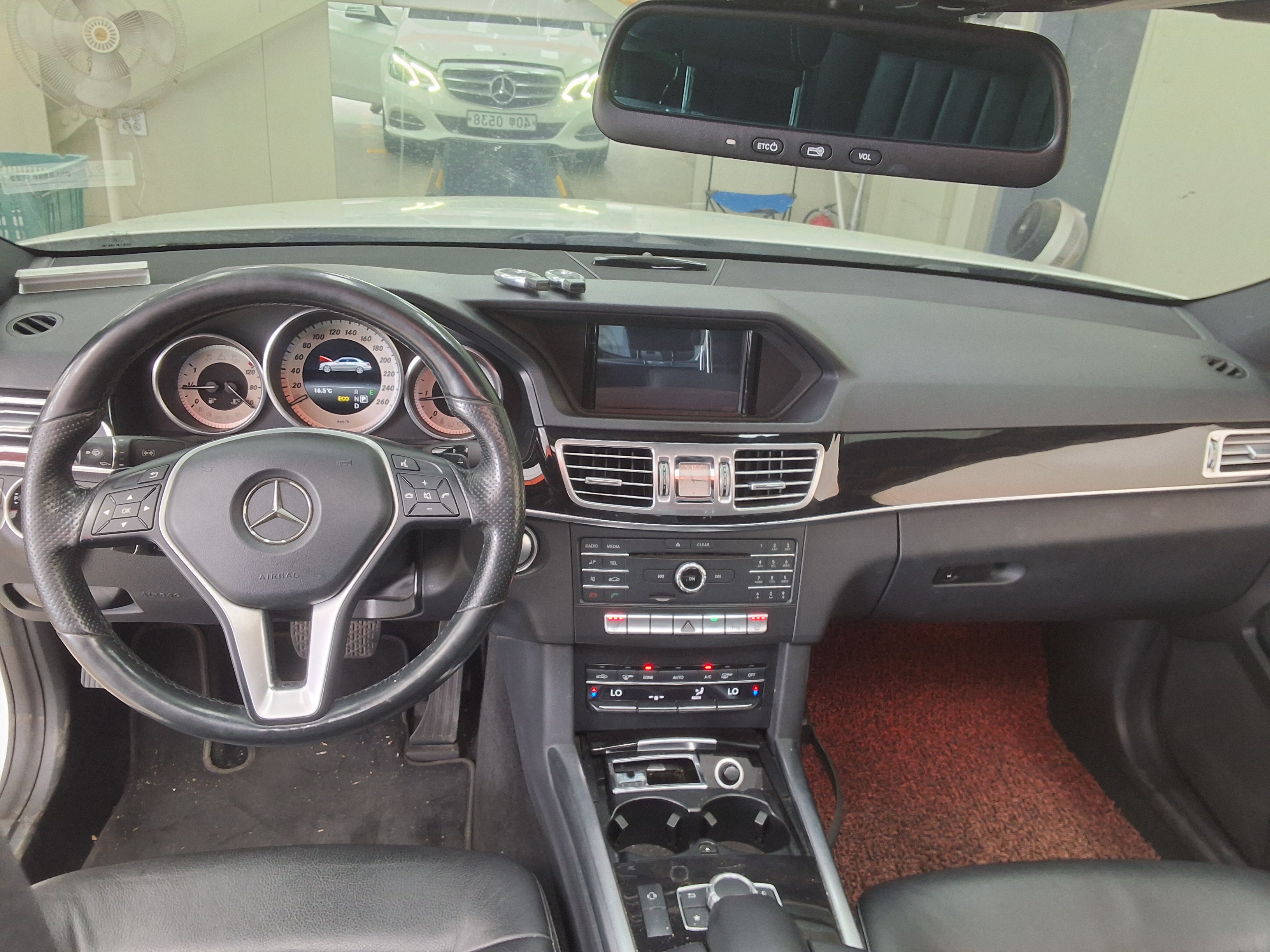 Mercedes-Benz E-Class 2016 - Image 19