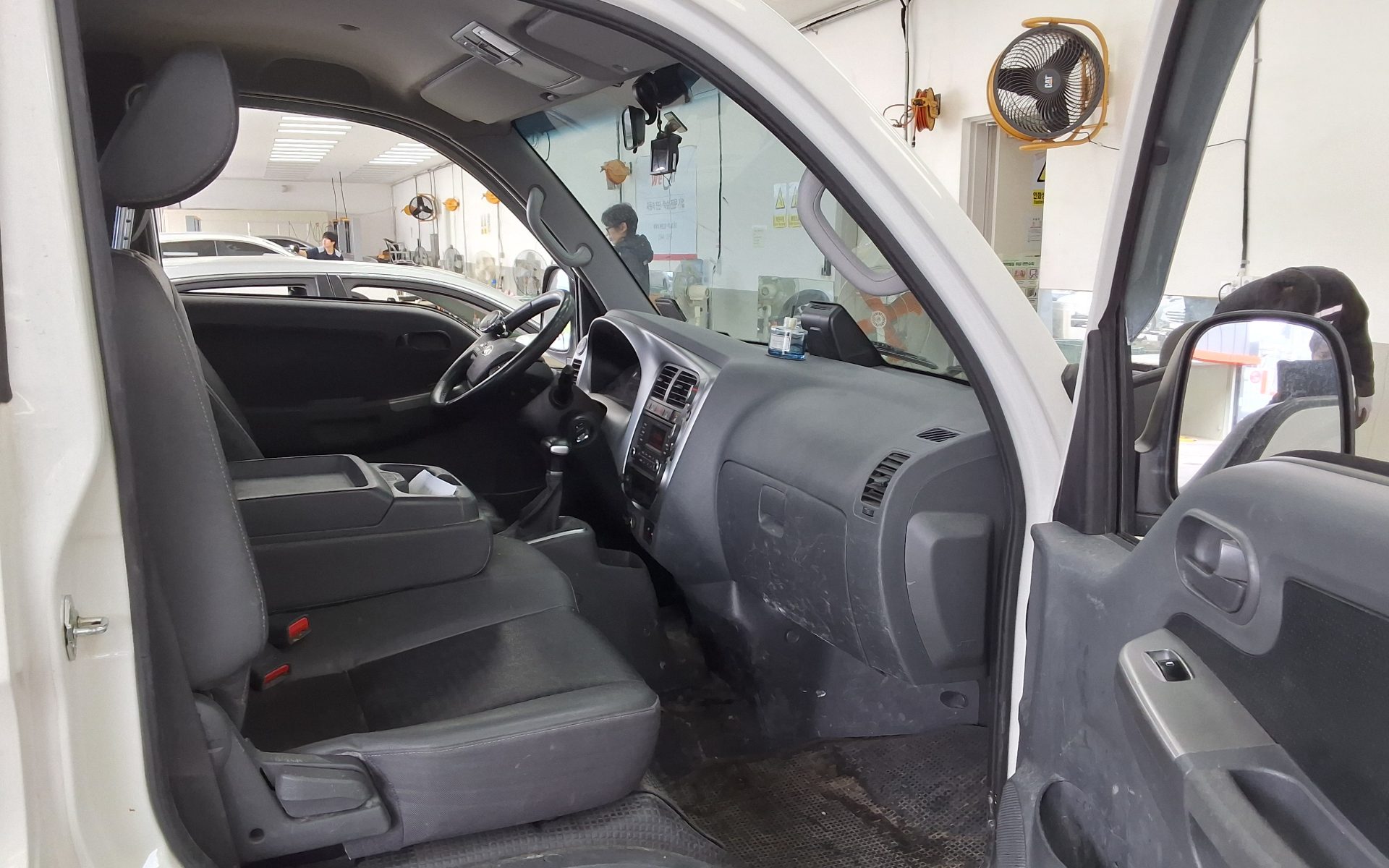 Chrysler Cargo 2022 - Image 10