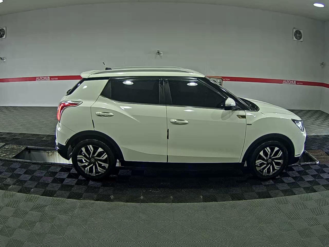KG Mobility Tivoli 2019 - Image 3