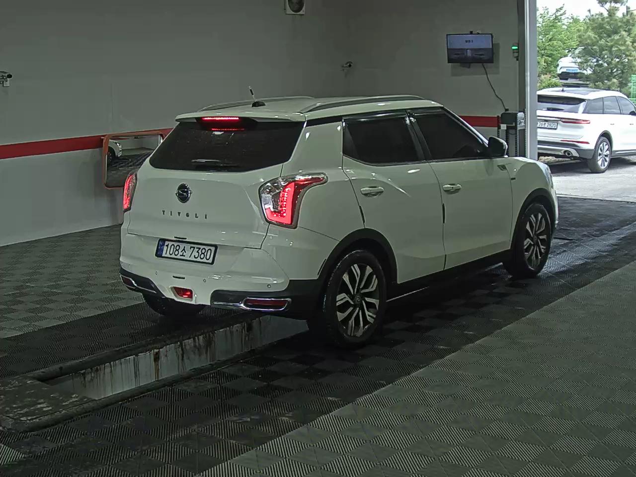 KG Mobility Tivoli 2019 - Image 4