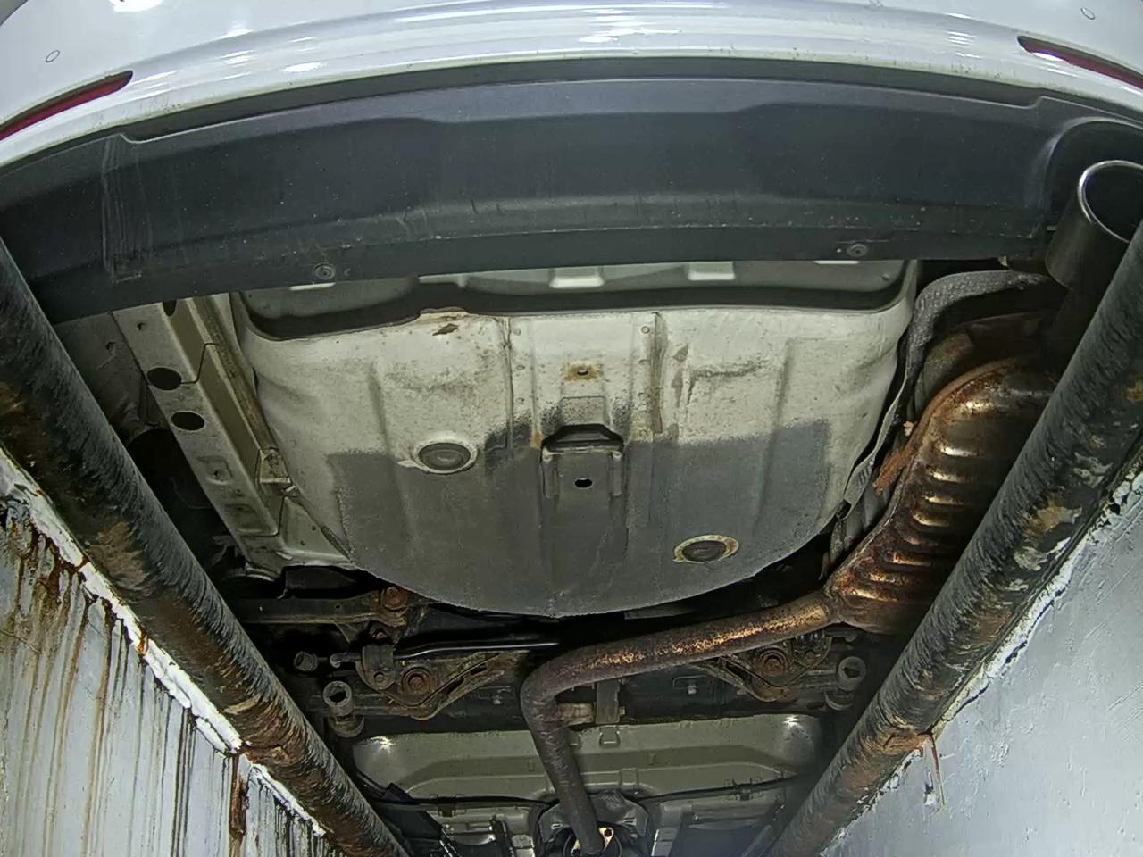 Kia K5 2011 - Image 7