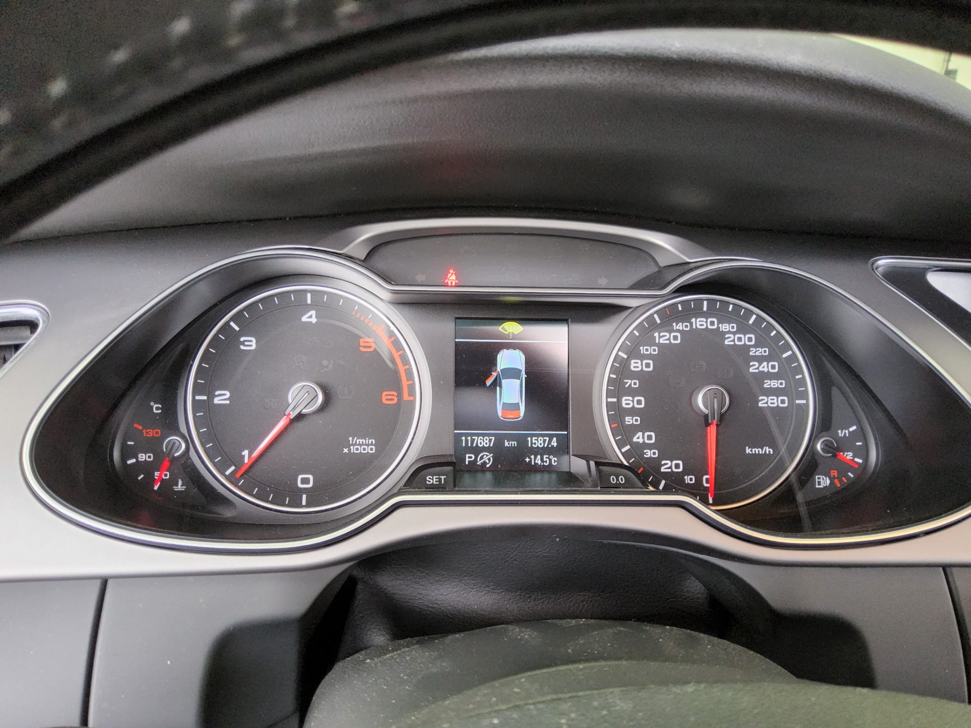 Audi A4 2014 - Image 8