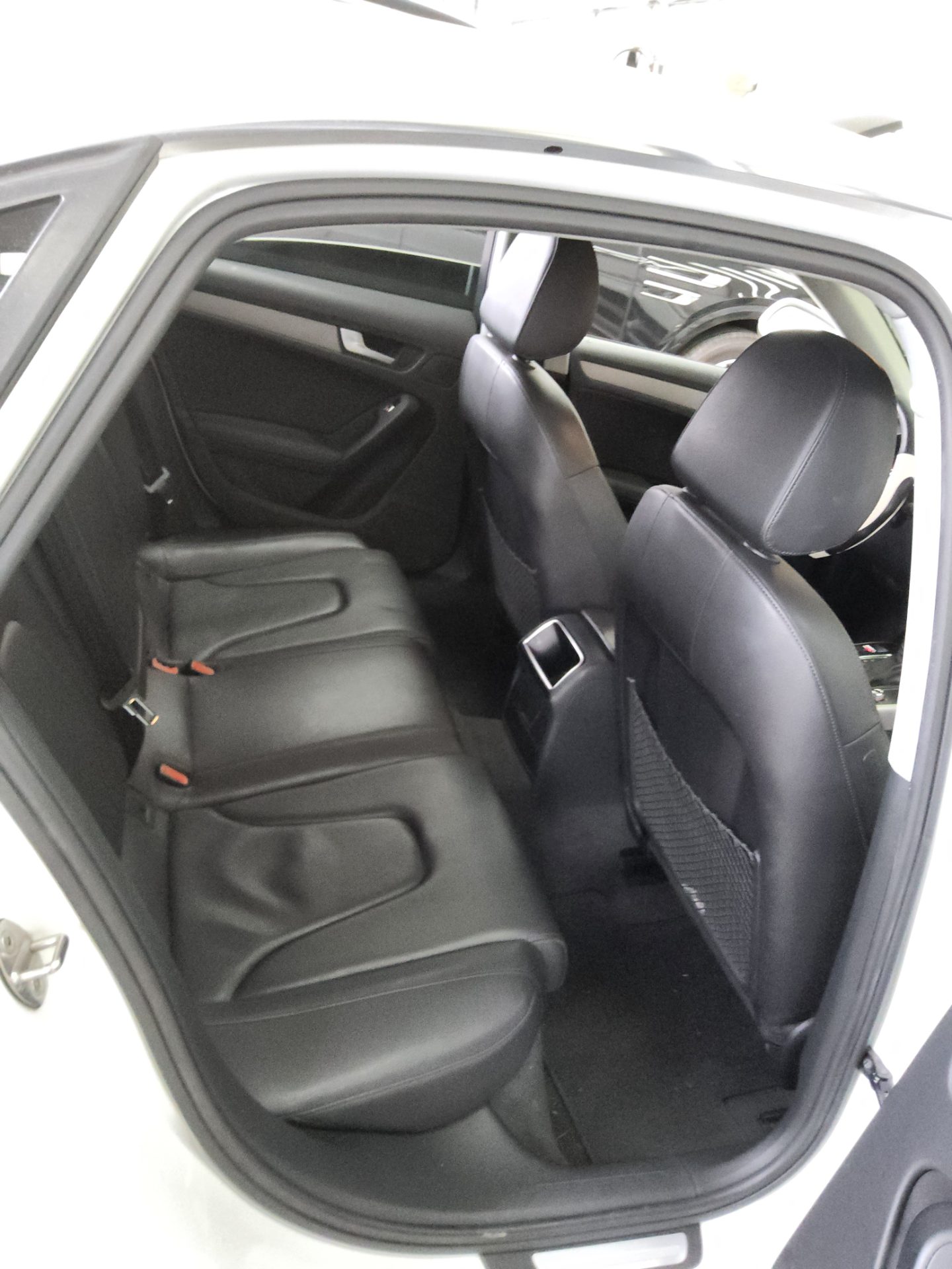 Audi A4 2014 - Image 12