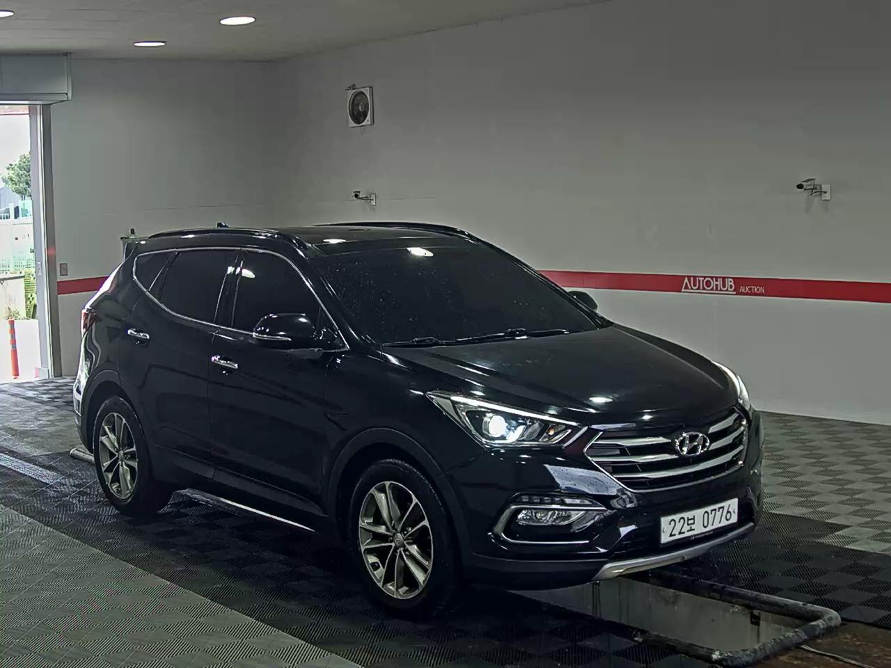 Hyundai Santa Fe 2016 - Image 2