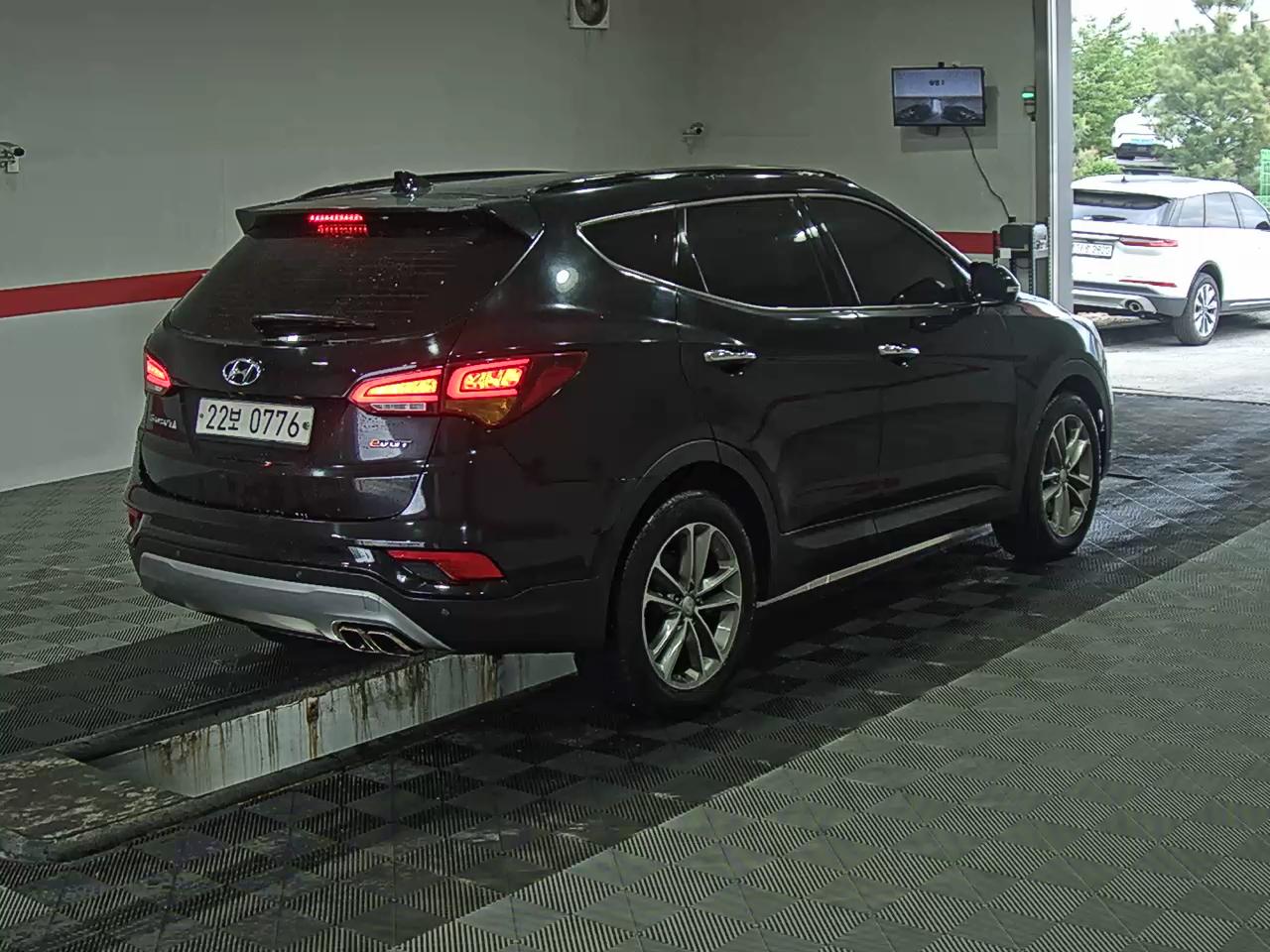 Hyundai Santa Fe 2016 - Image 4