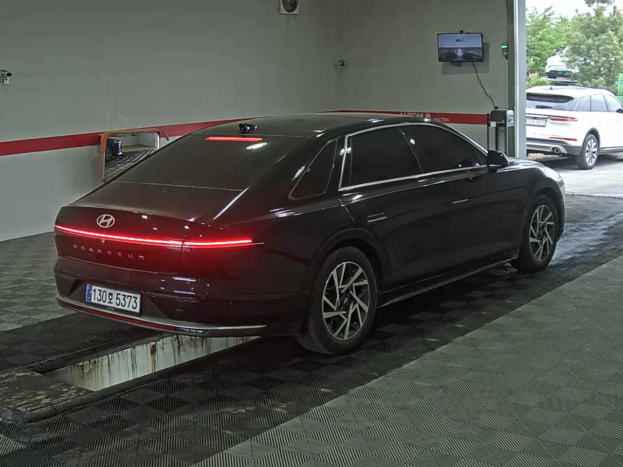 Hyundai Grandeur 2023 - Image 4
