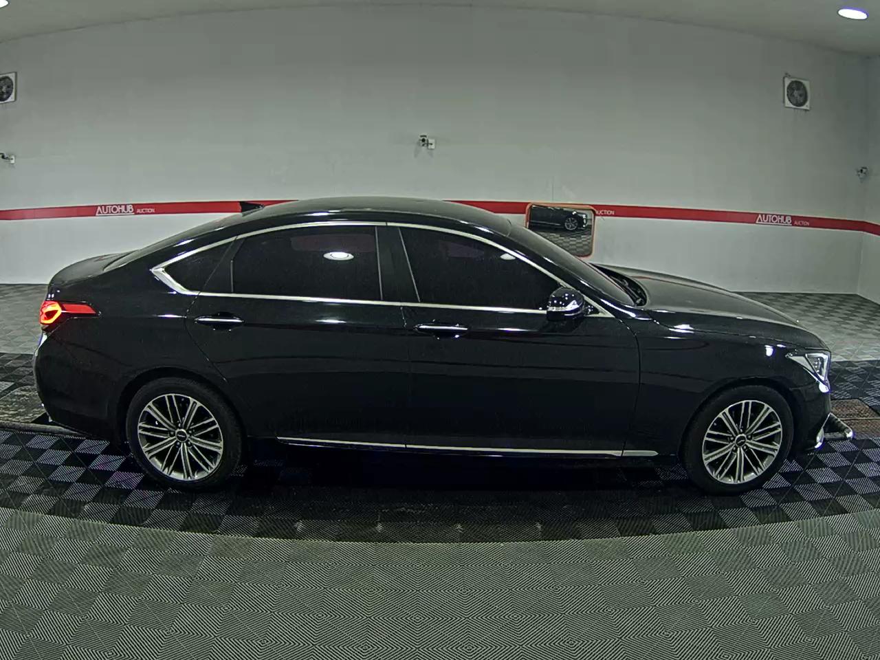 Genesis G80 2017 - Image 3