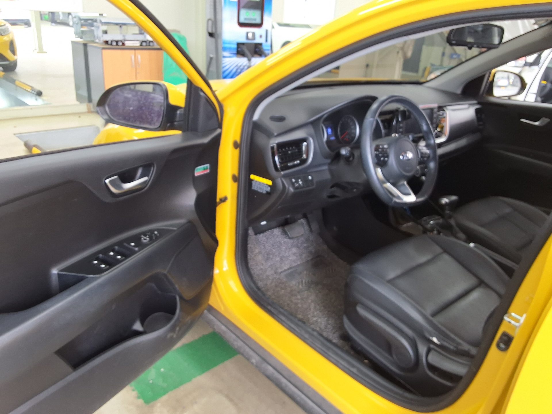 Kia Stonic 2018 - Image 9