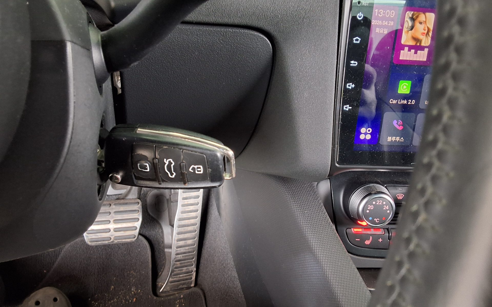 Audi TT 2014 - Image 16