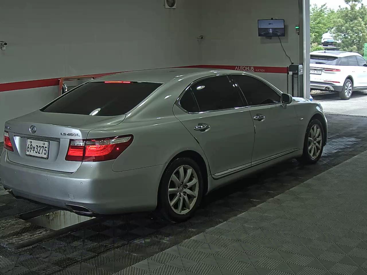 لكزس LS 2007 - صورة 4