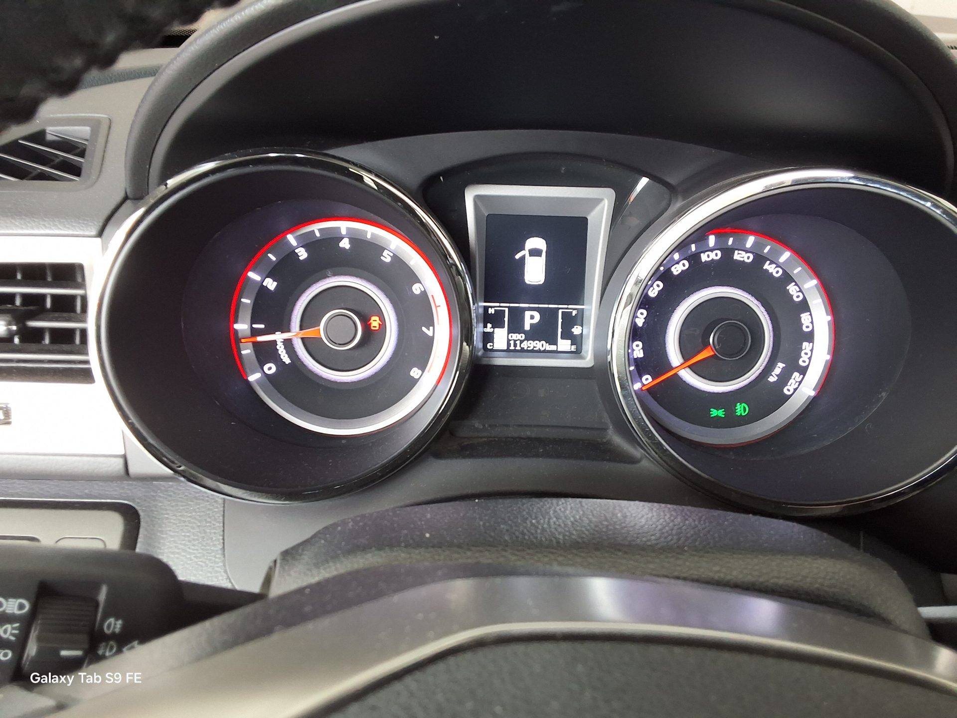 KG Mobility Tivoli 2015 - Image 8