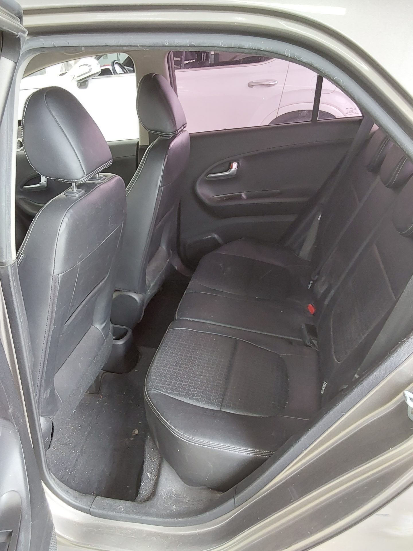 Kia Morning 2016 - Image 11