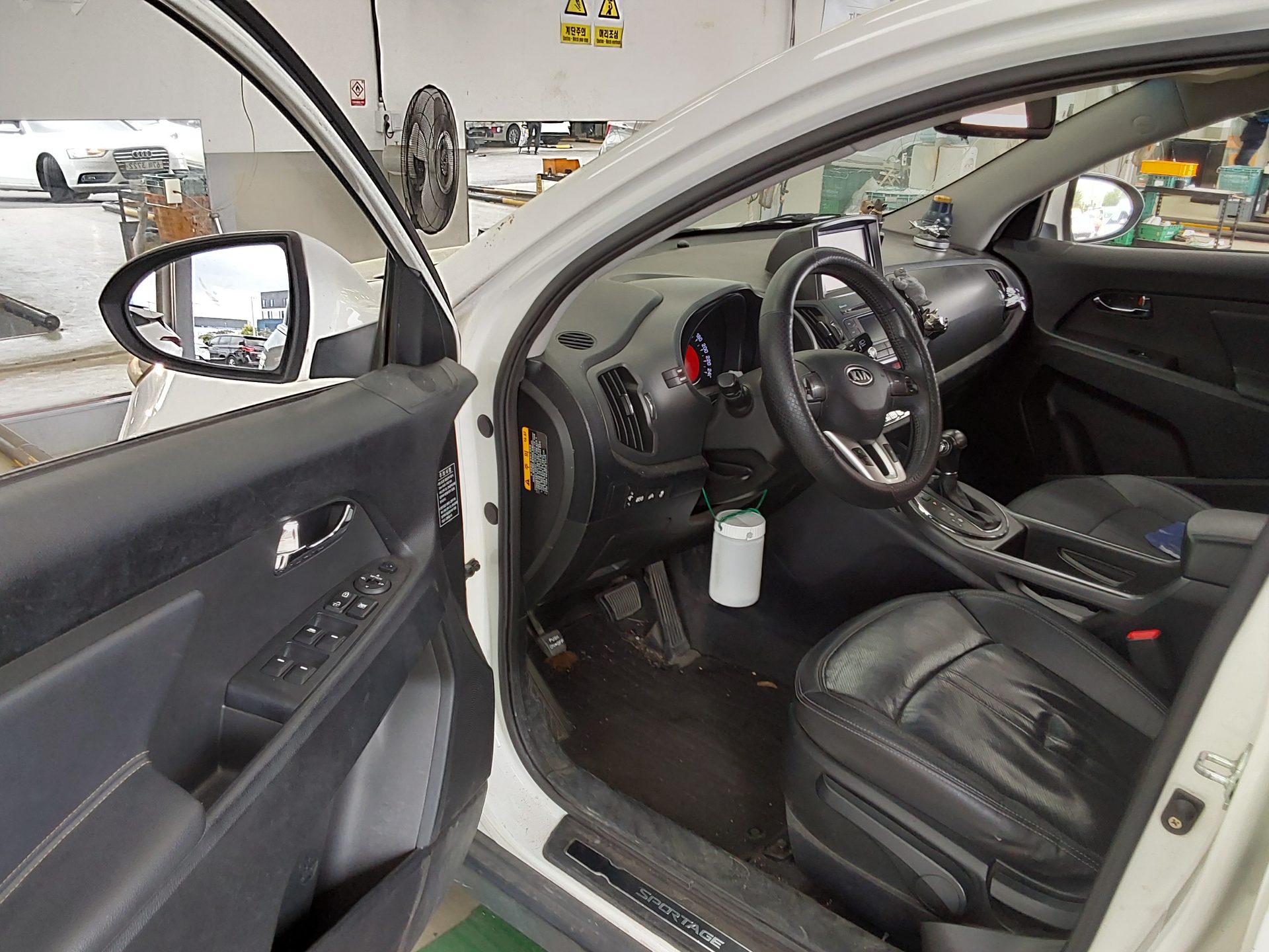 Kia Sportage 2011 - Image 10