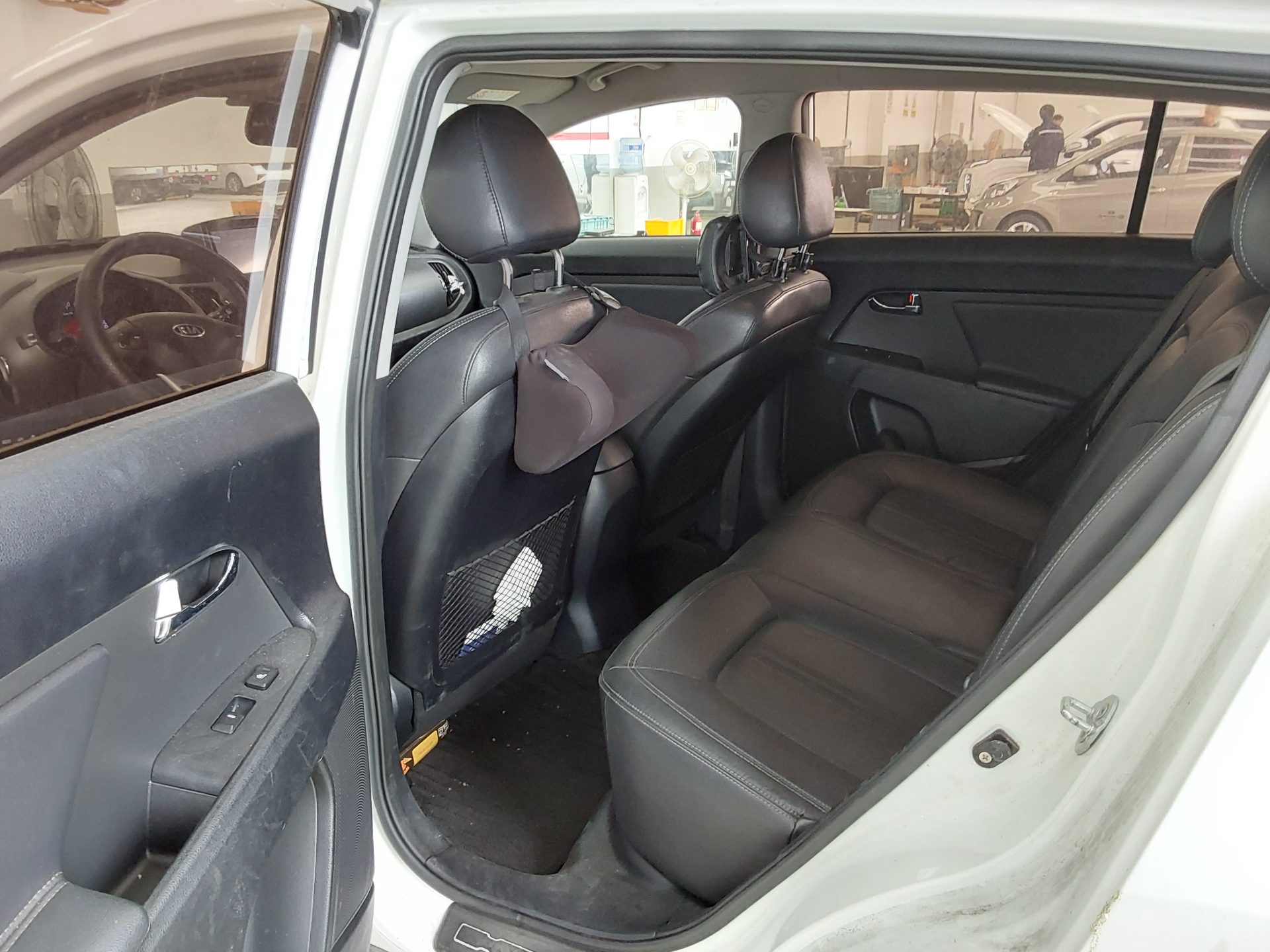 Kia Sportage 2011 - Image 12