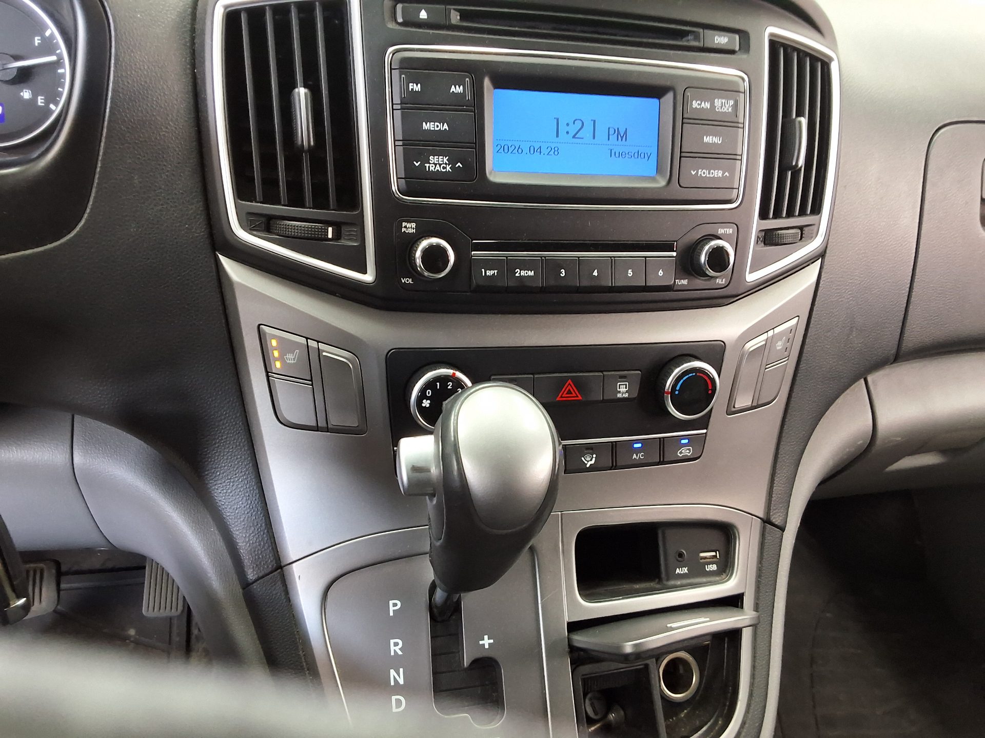 Hyundai Grand Starex 2020 - Image 15