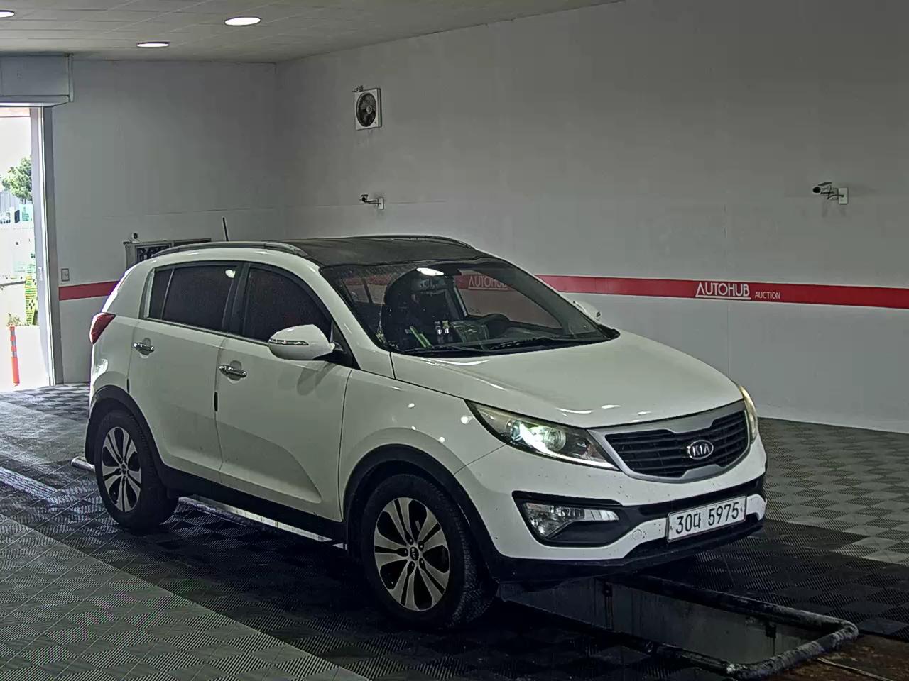 Kia Sportage 2011 - Image 2