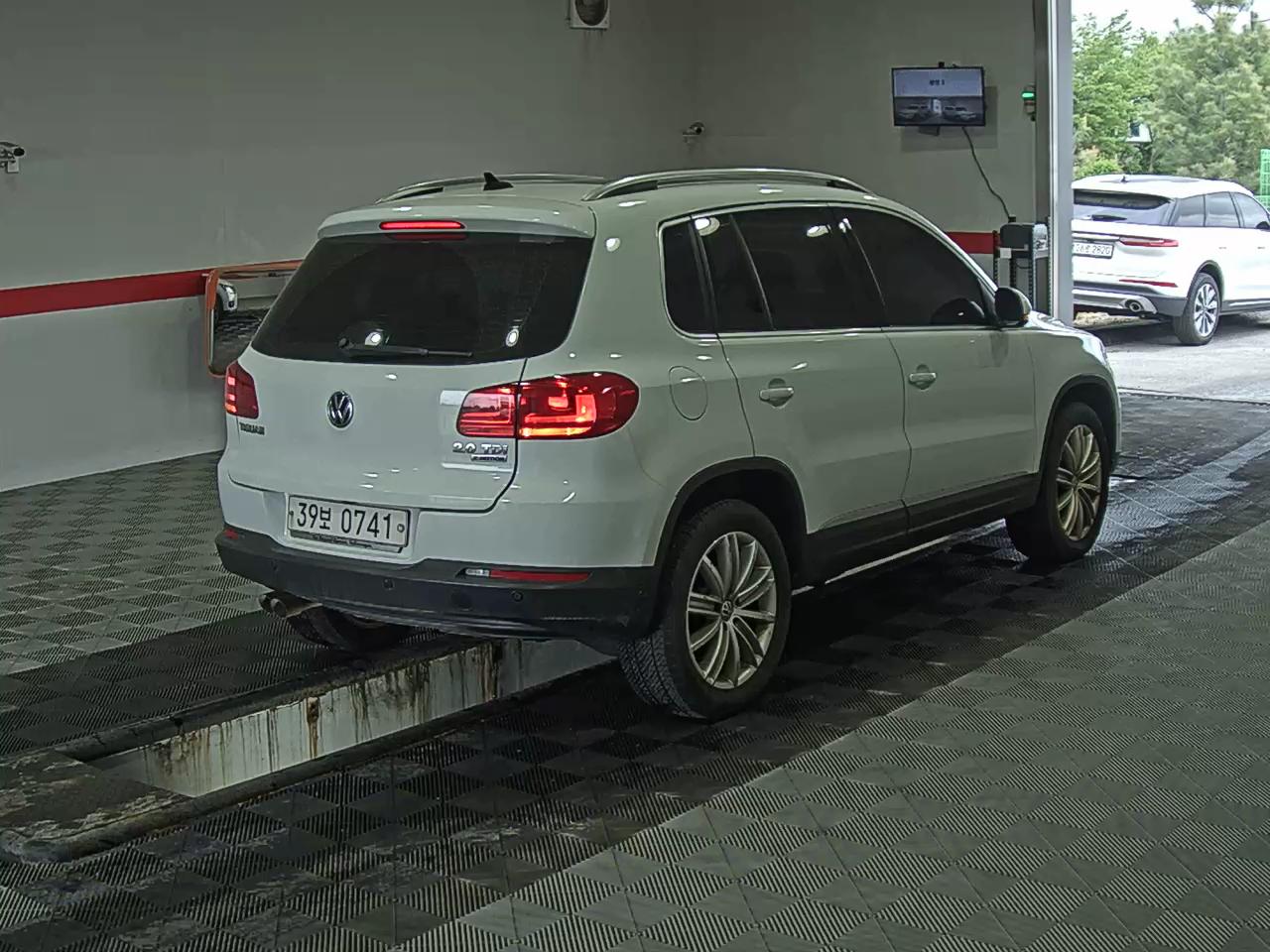 Volkswagen Tiguan 2016 - Image 4