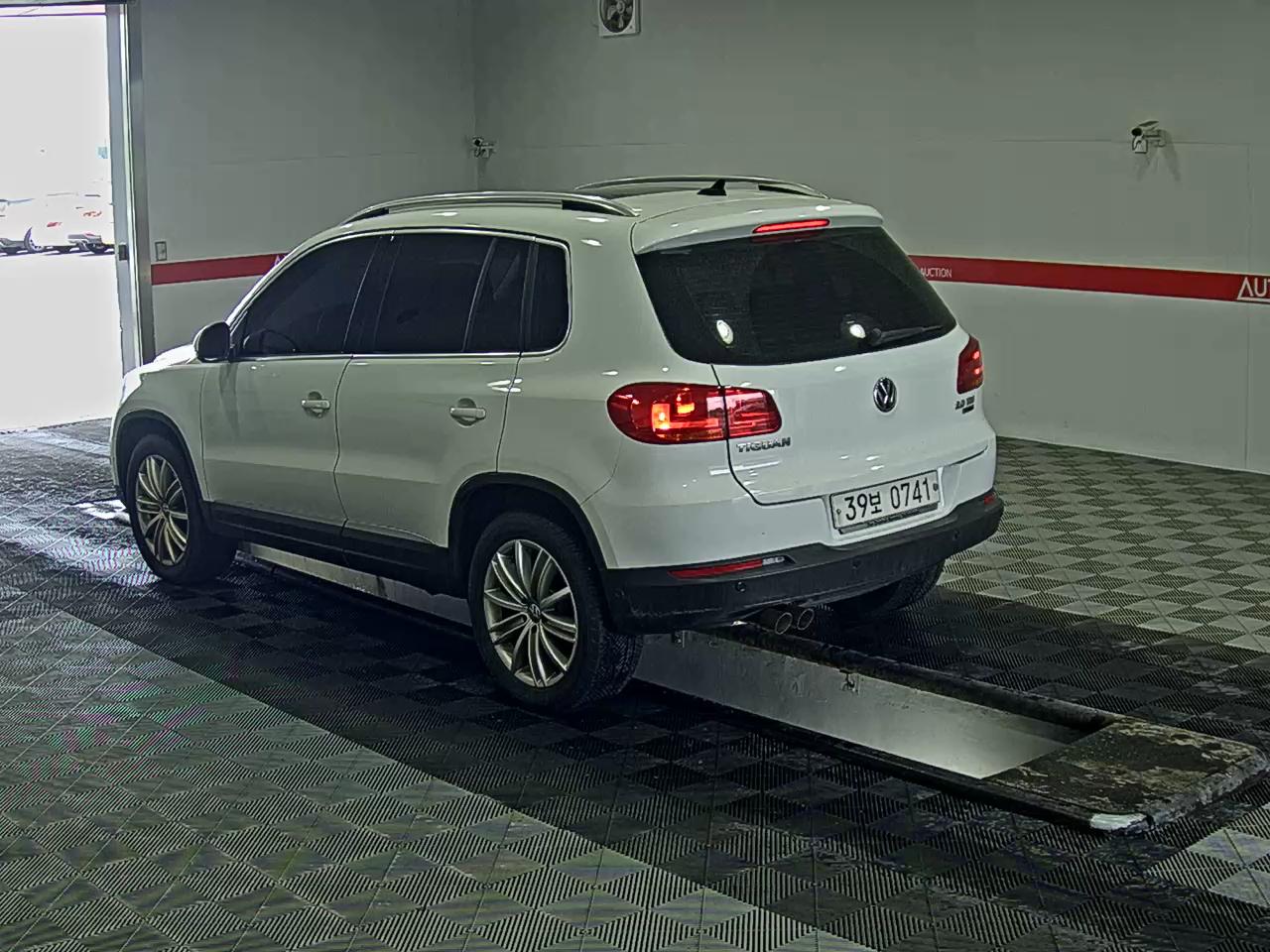 Volkswagen Tiguan 2016 - Image 5