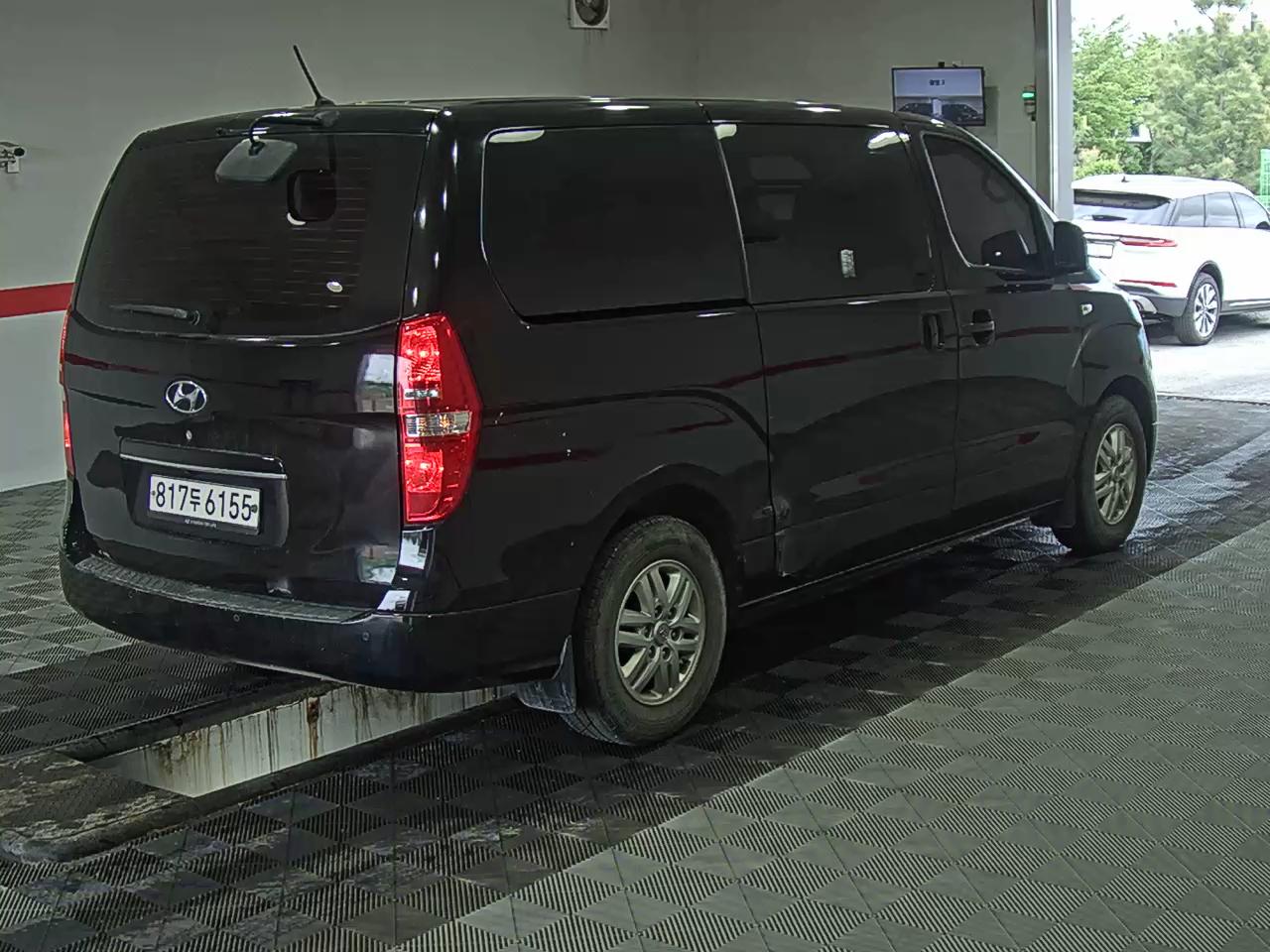 Hyundai Grand Starex 2020 - Image 4
