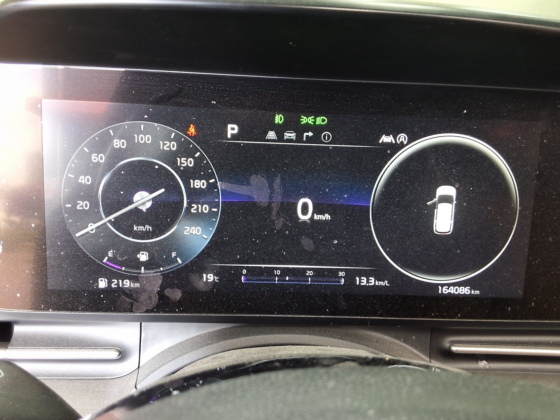 Kia Carnival - 8