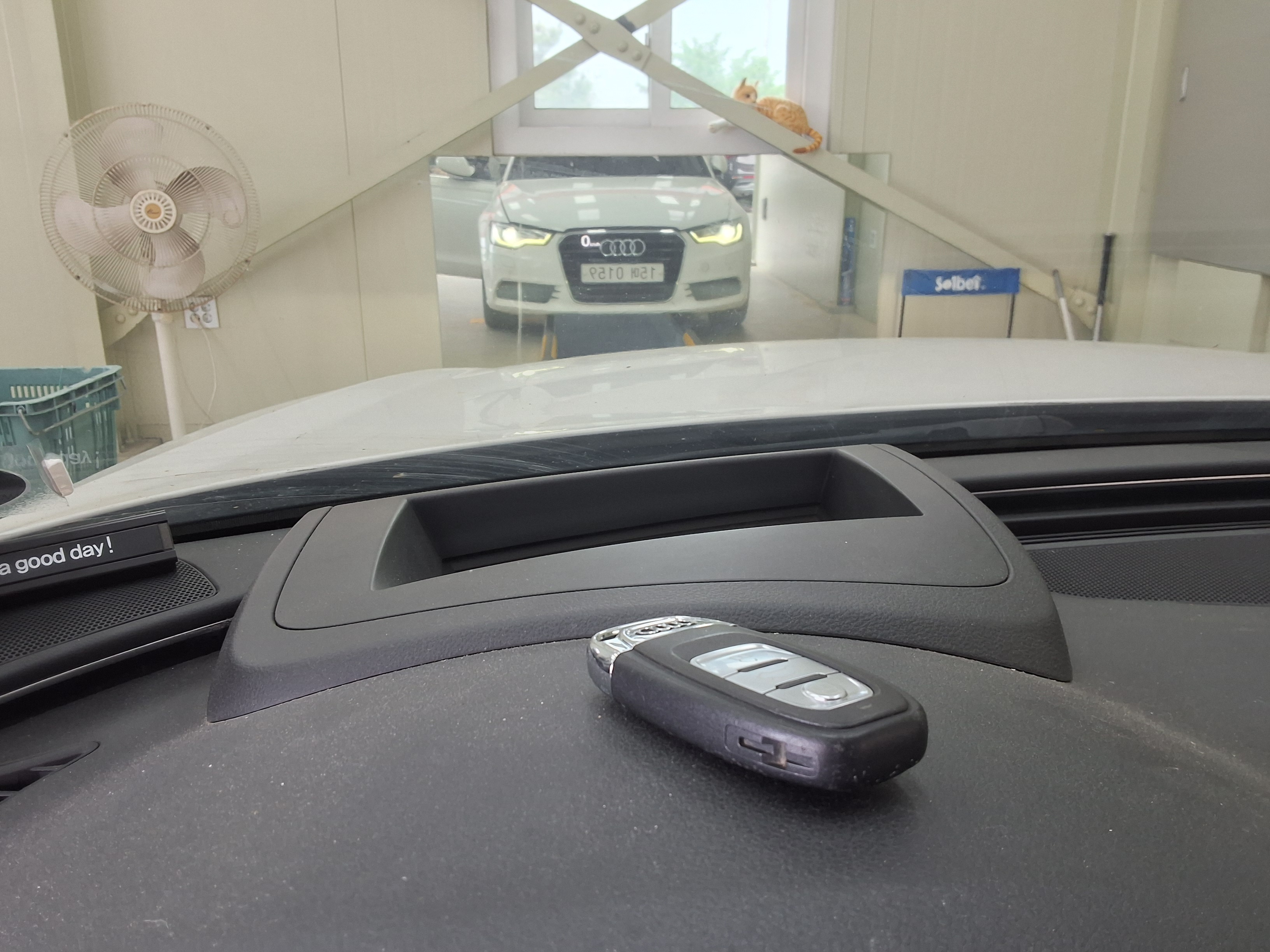 Audi A6 2013 - Image 17
