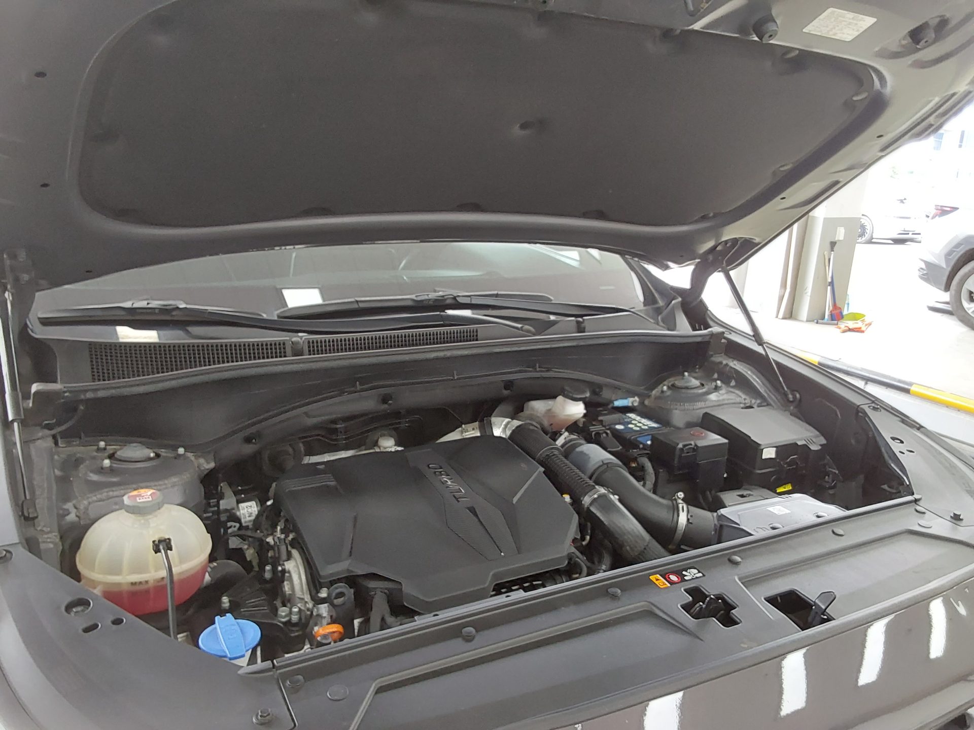 Hyundai Santa Fe 2021 - Image 17