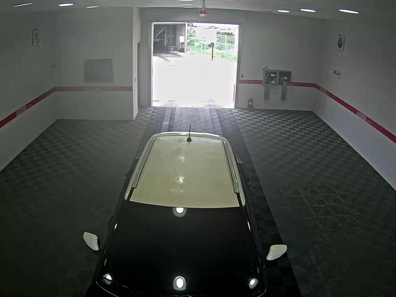 KG Mobility Tivoli 2015 - Image 6
