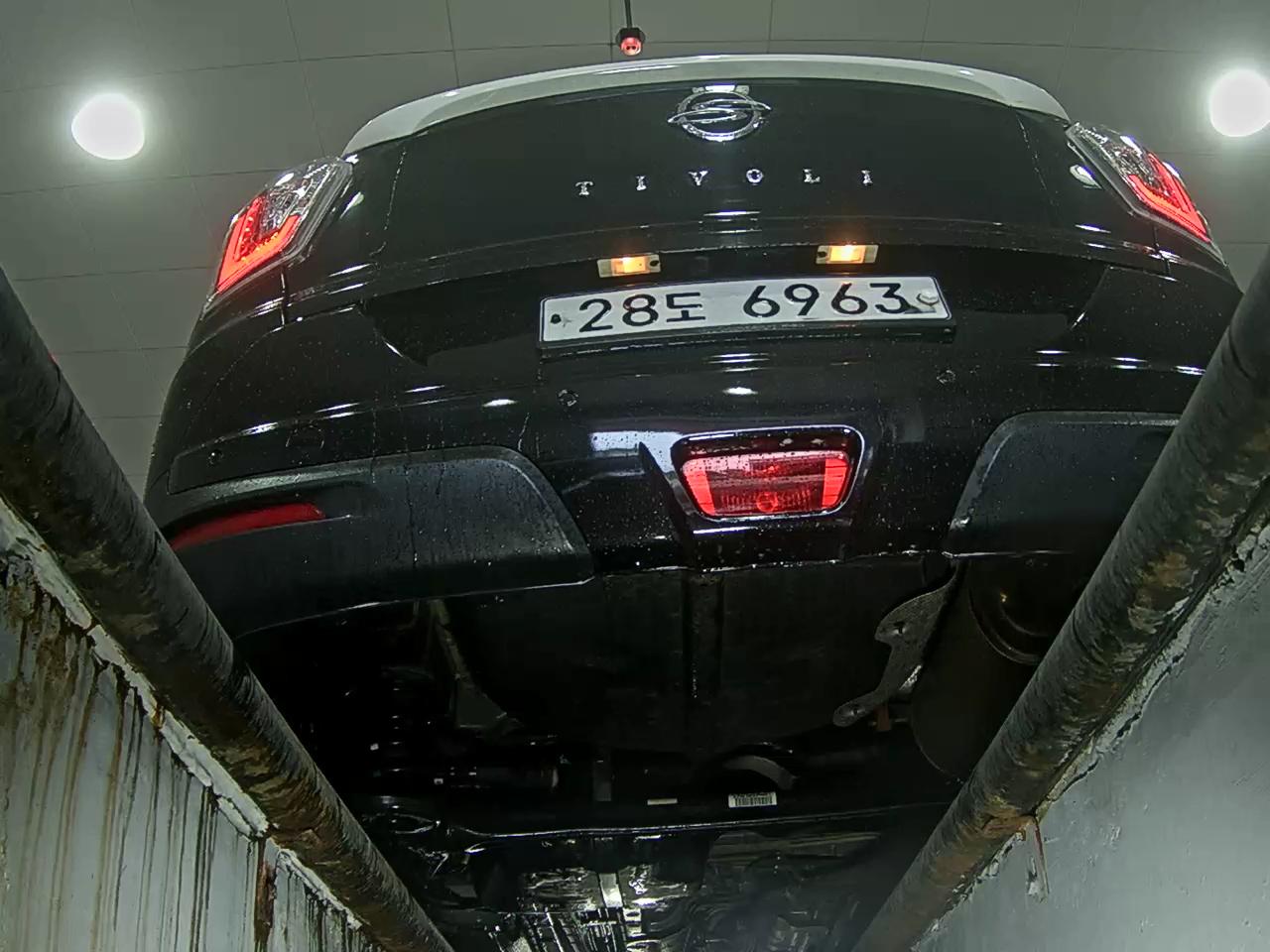 KG Mobility Tivoli 2015 - Image 7