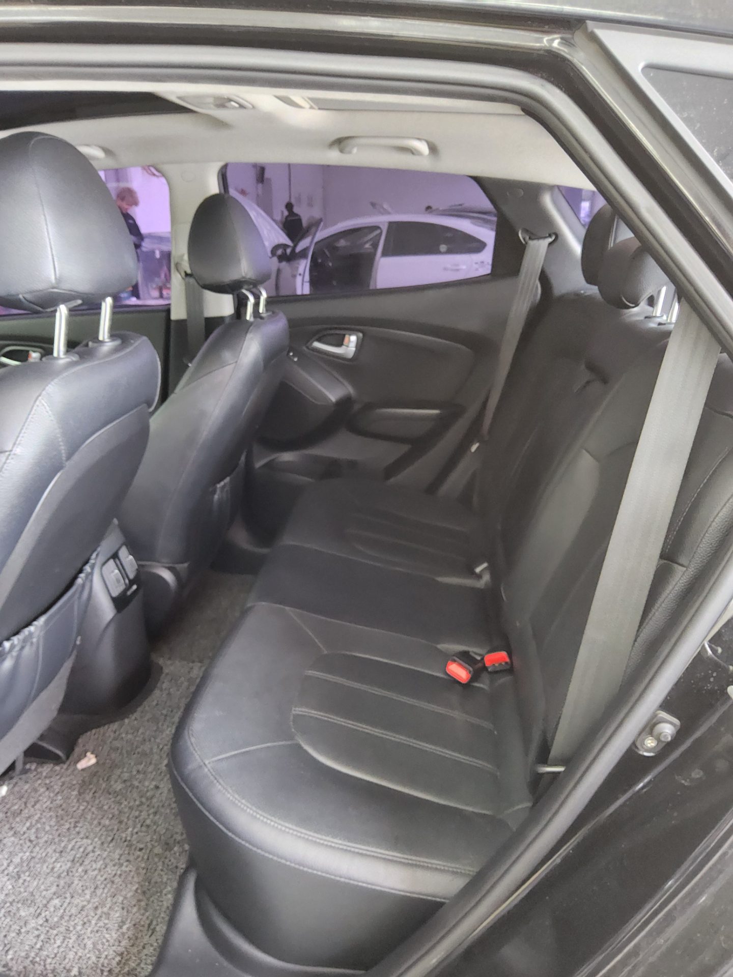BMW iX 2014 - Image 11