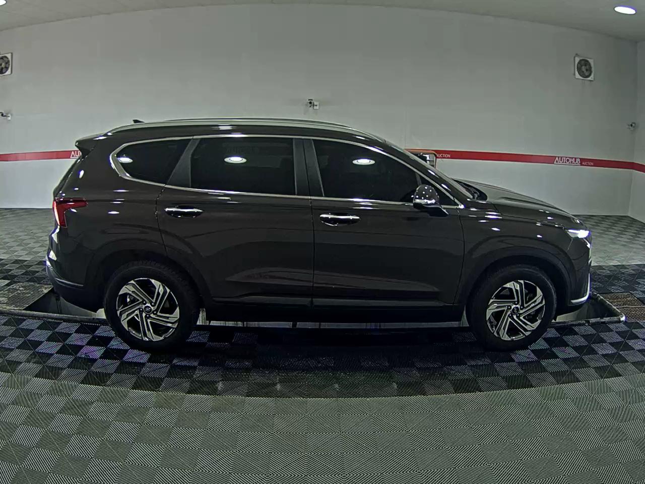 Hyundai Santa Fe 2021 - Image 3