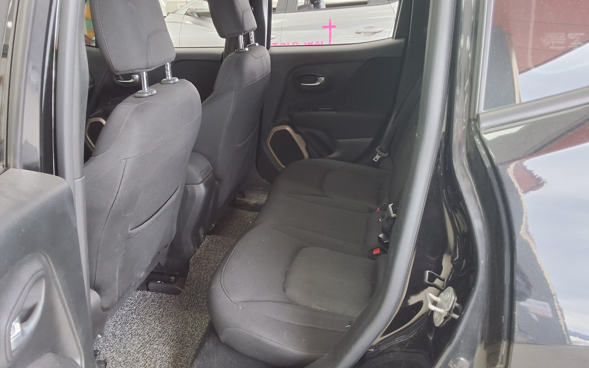 Jeep Renegade 2016 - Image 11