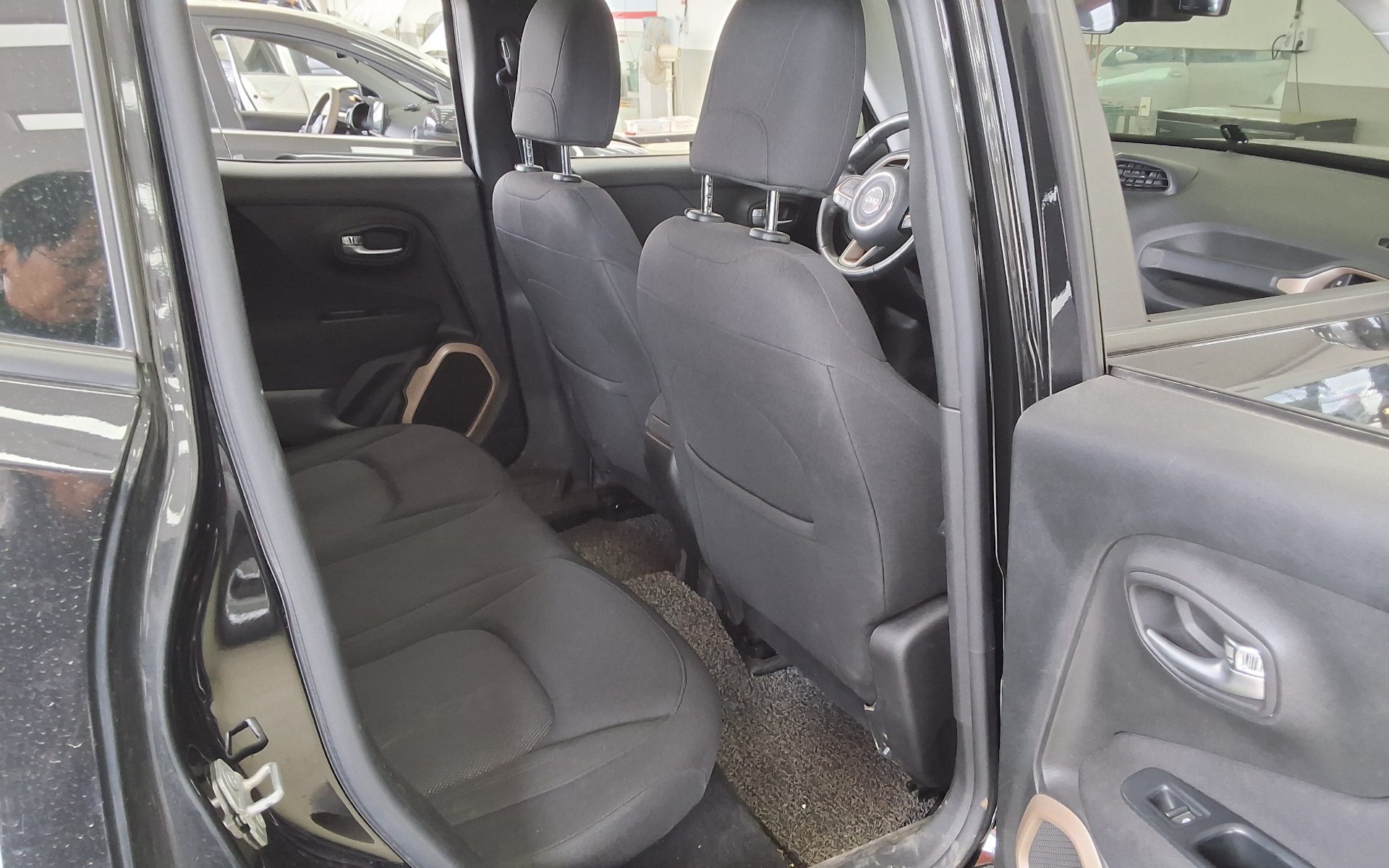 Jeep Renegade 2016 - Image 12