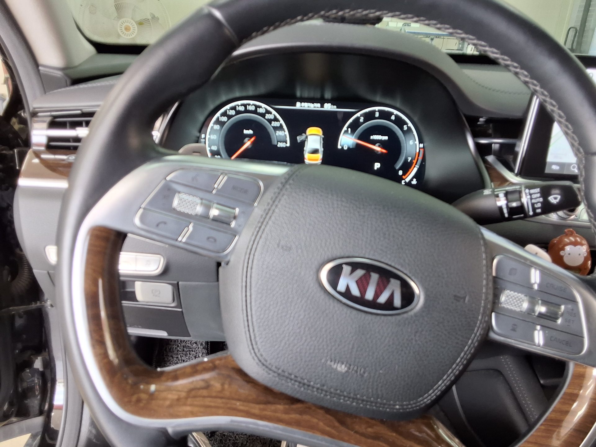 Kia QUORIS 2021 - Image 19