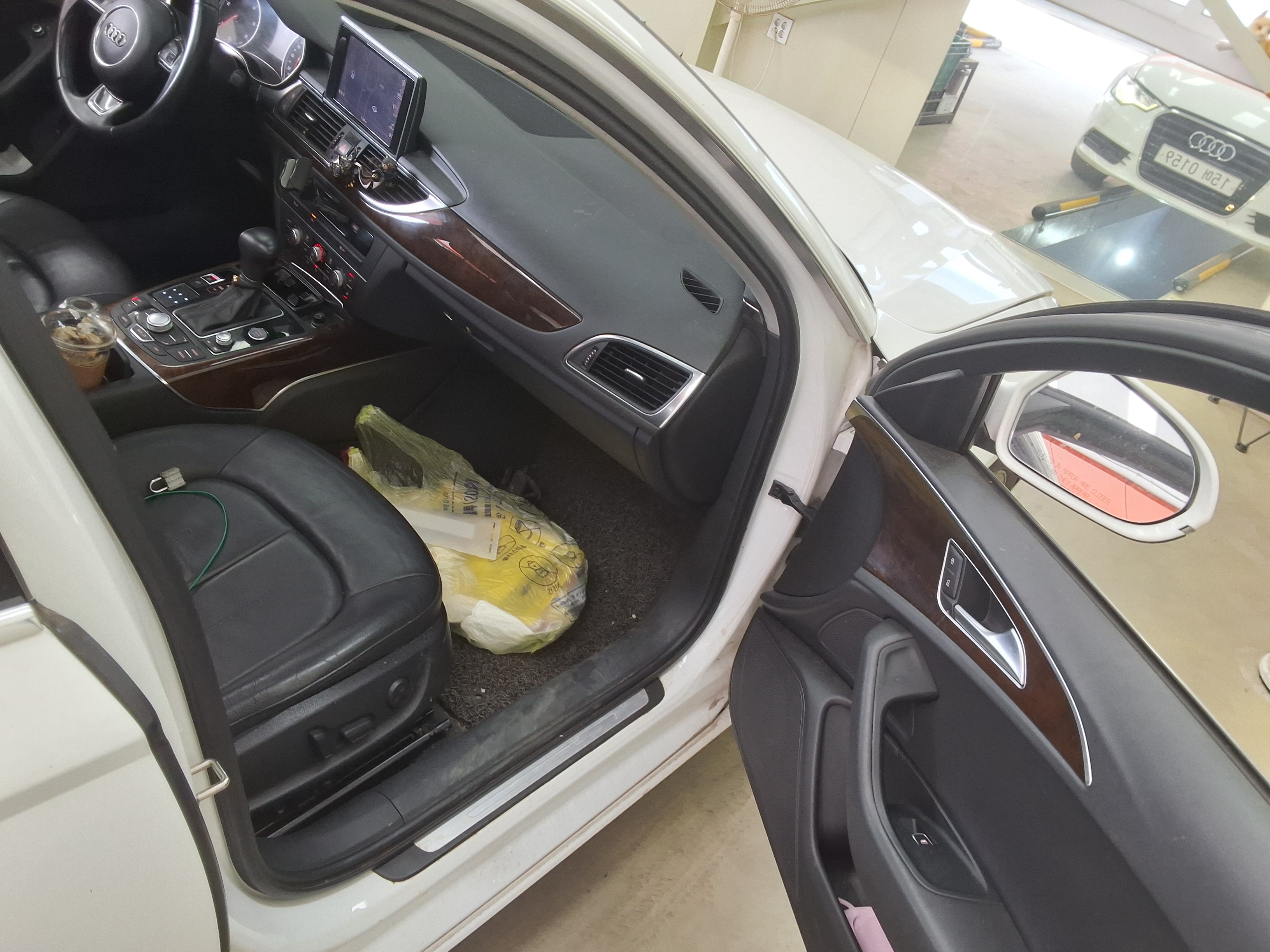 Audi A6 2013 - Image 13