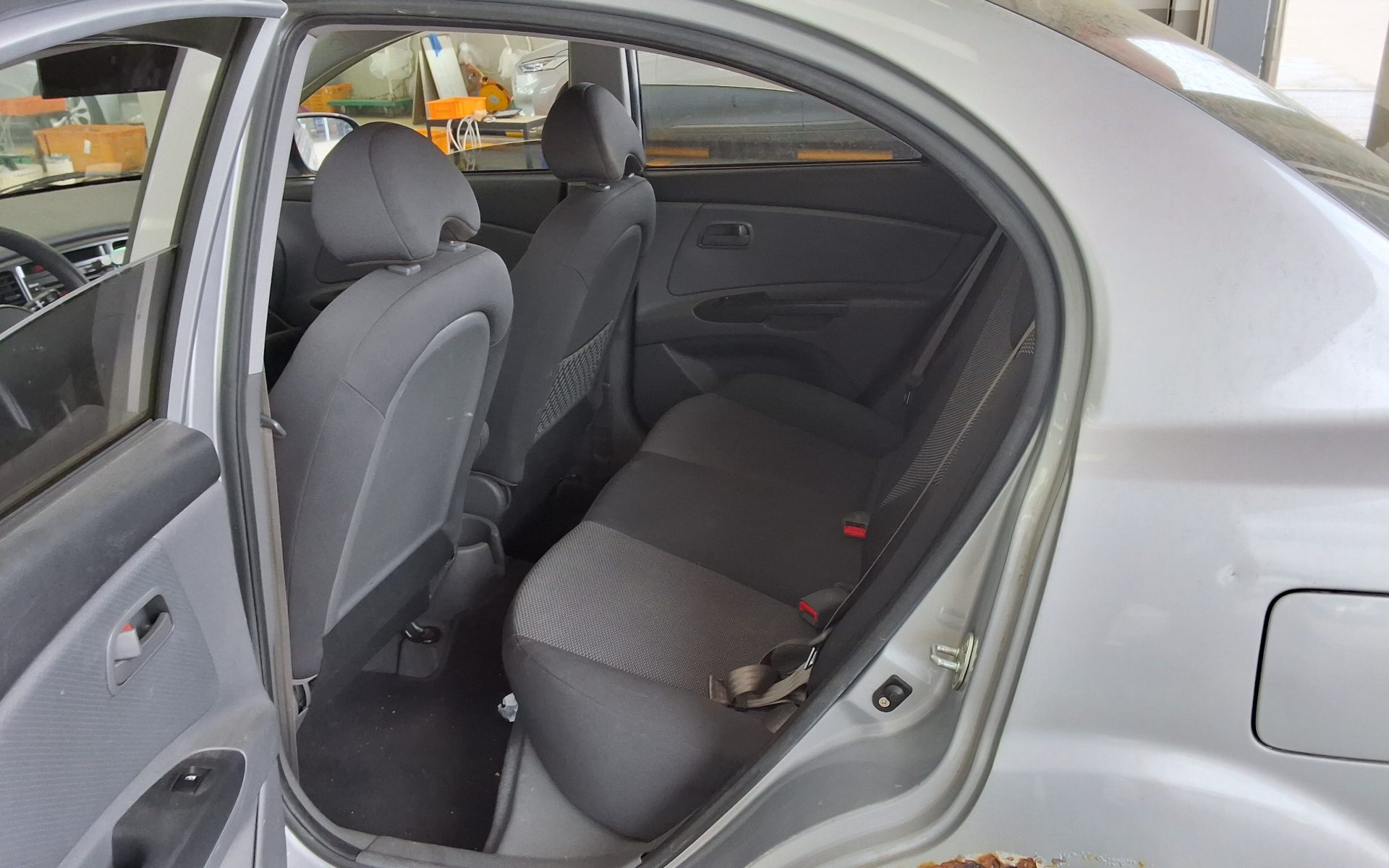 Lexus LX 2011 - Image 11