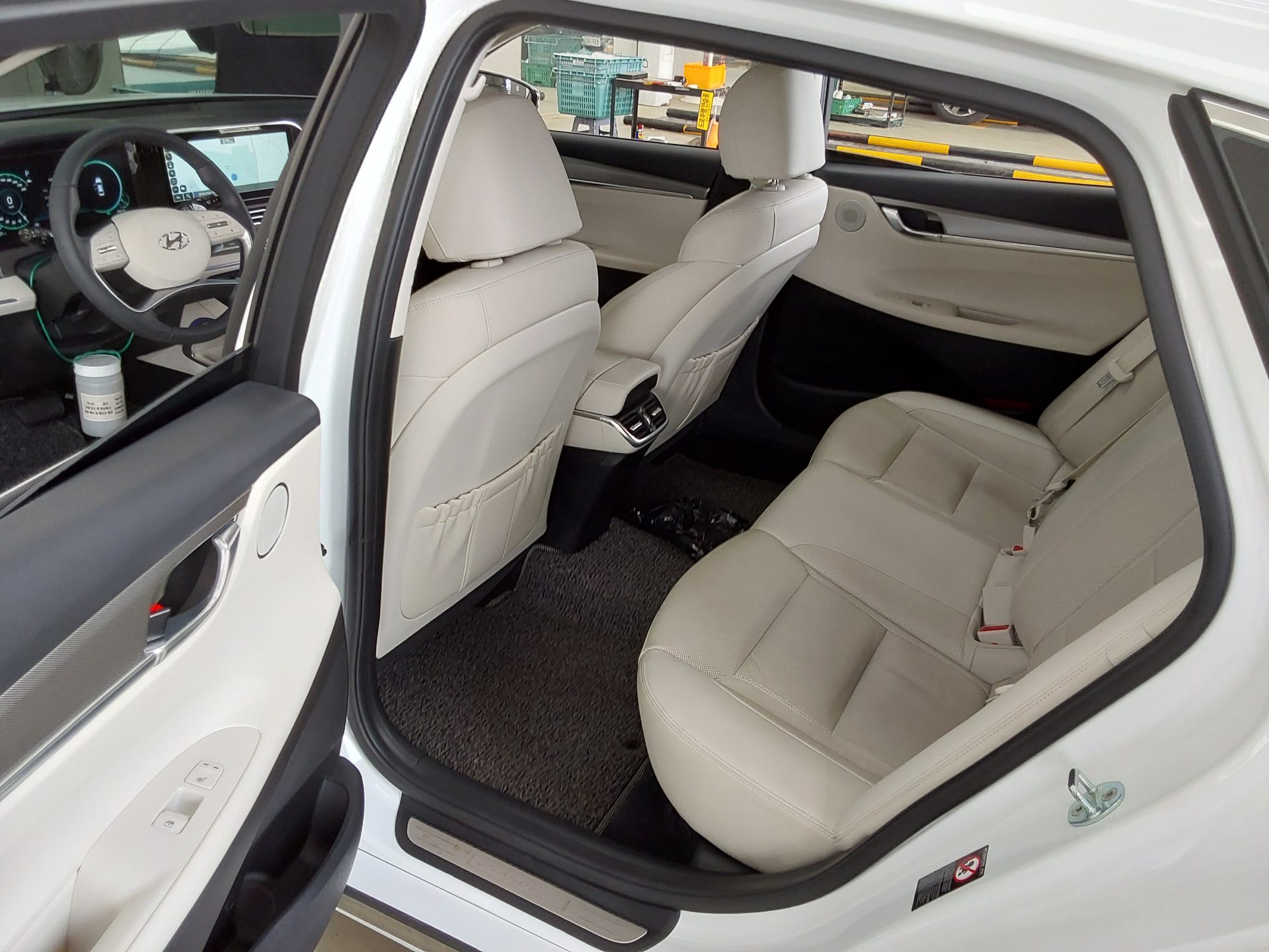 Hyundai Grandeur 2022 - Image 12