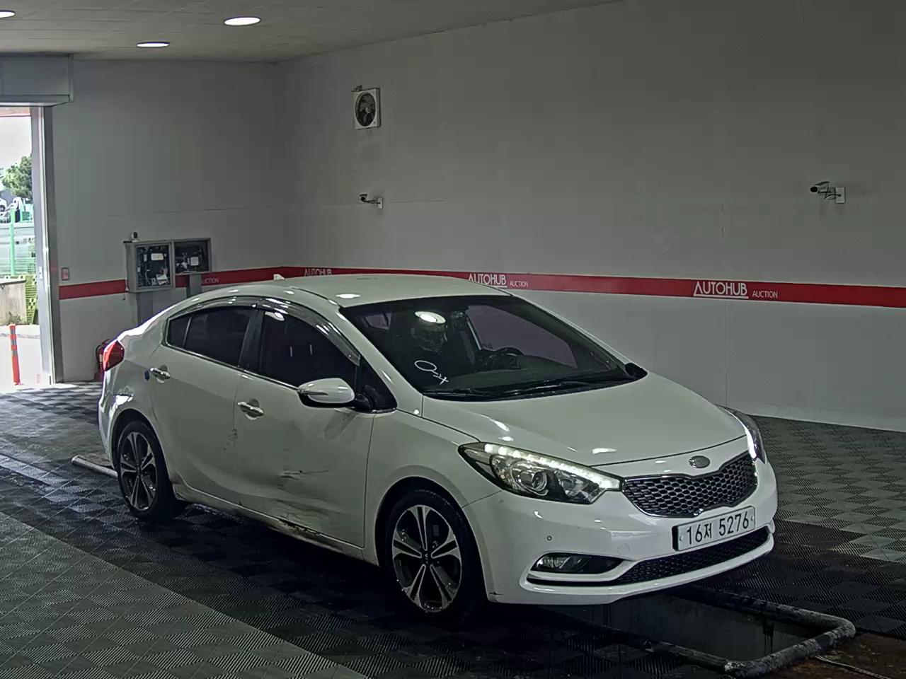 Kia K3 2013 - Image 2
