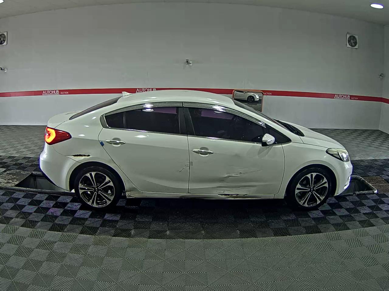 Kia K3 2013 - Image 3
