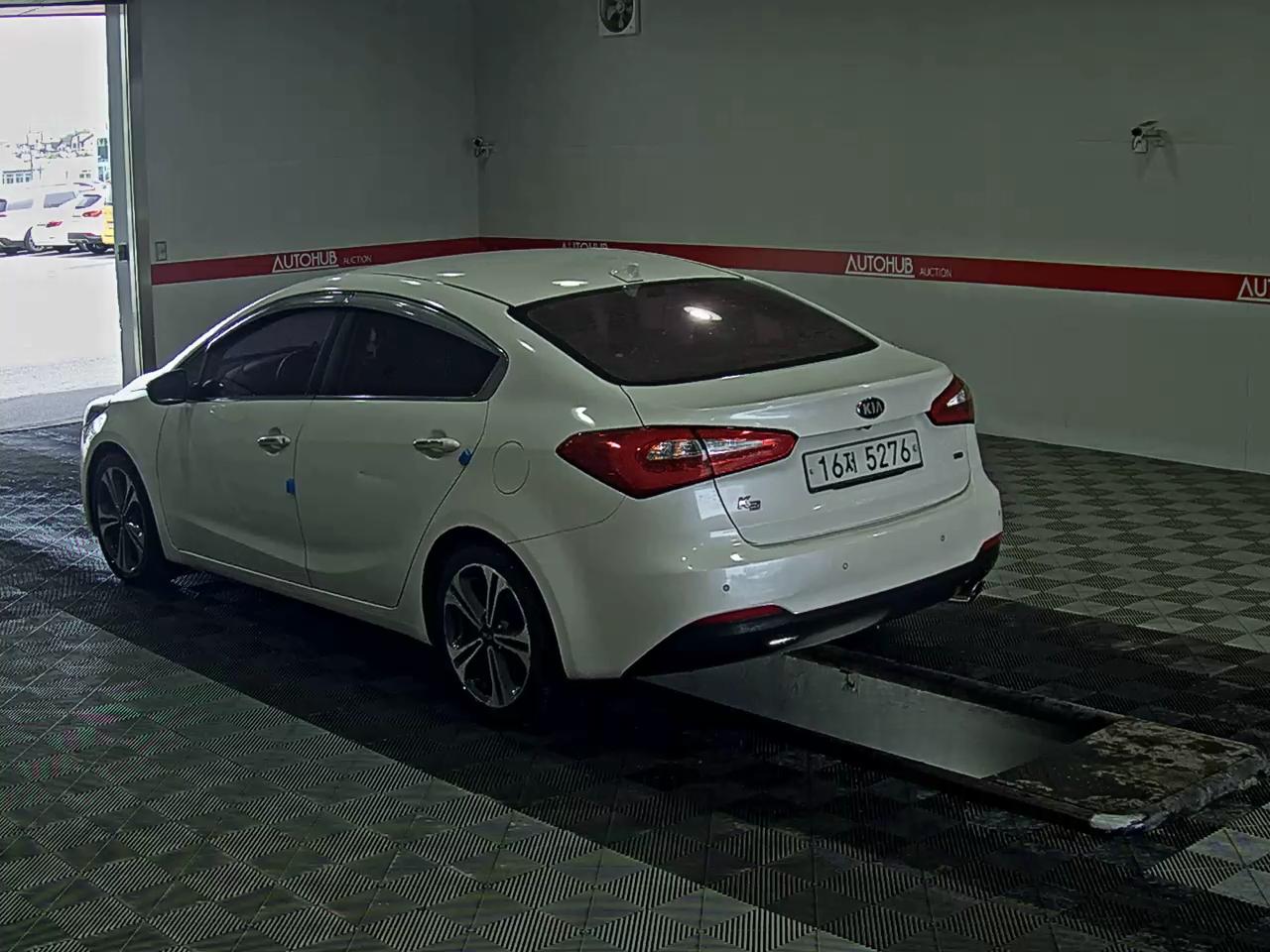 Kia K3 2013 - Image 5