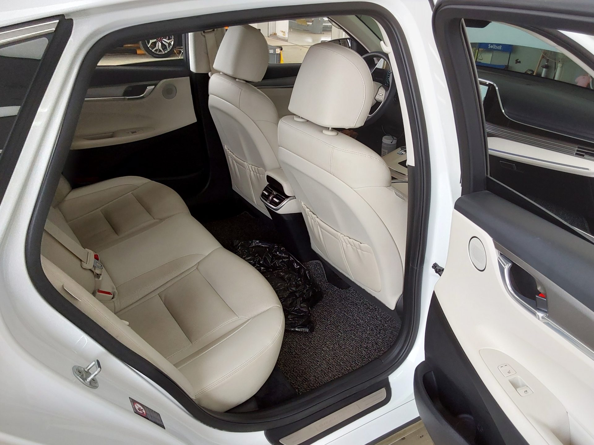 Hyundai Grandeur 2022 - Image 13