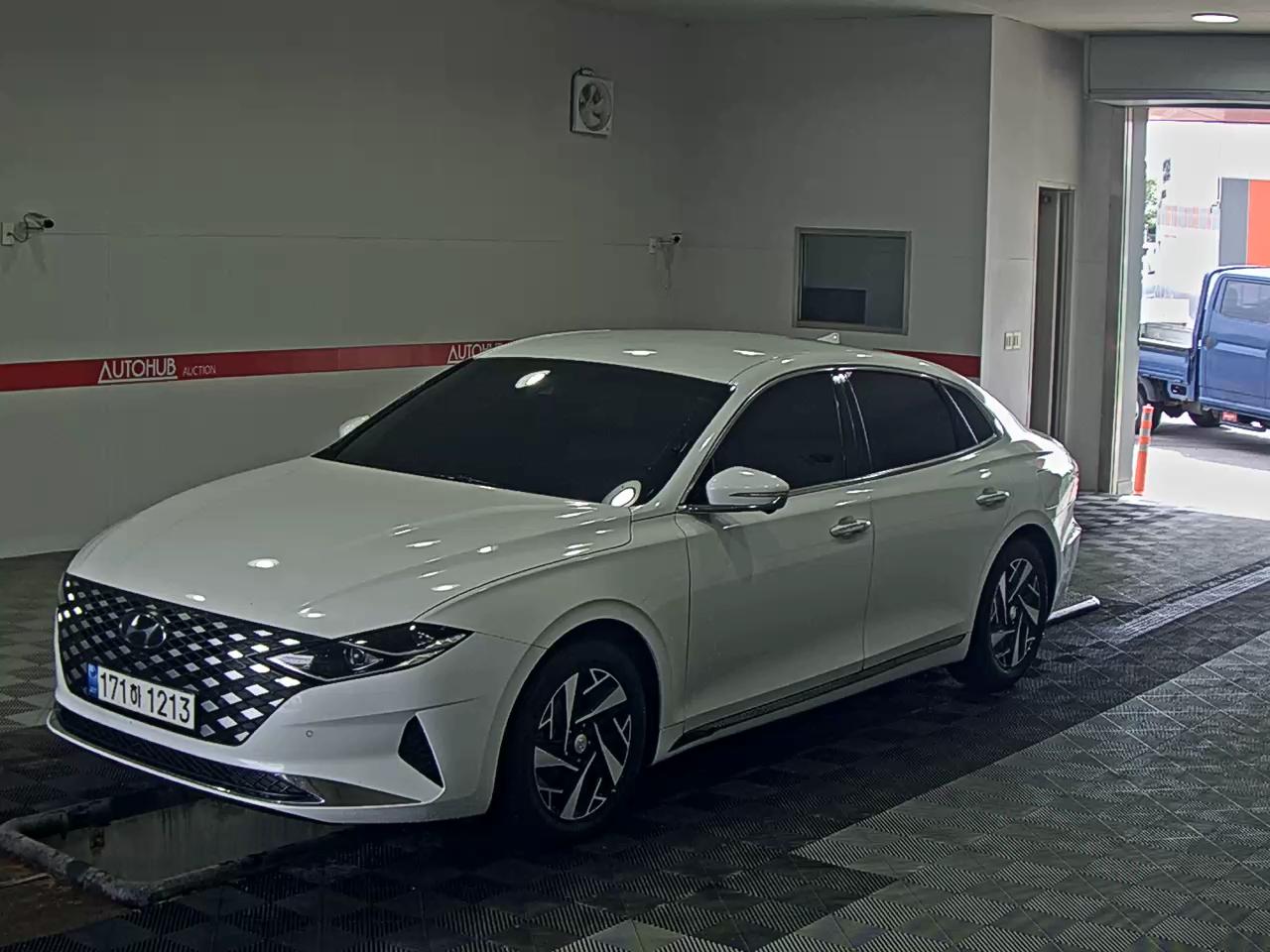 HYUNDAI GRANDEUR HEV