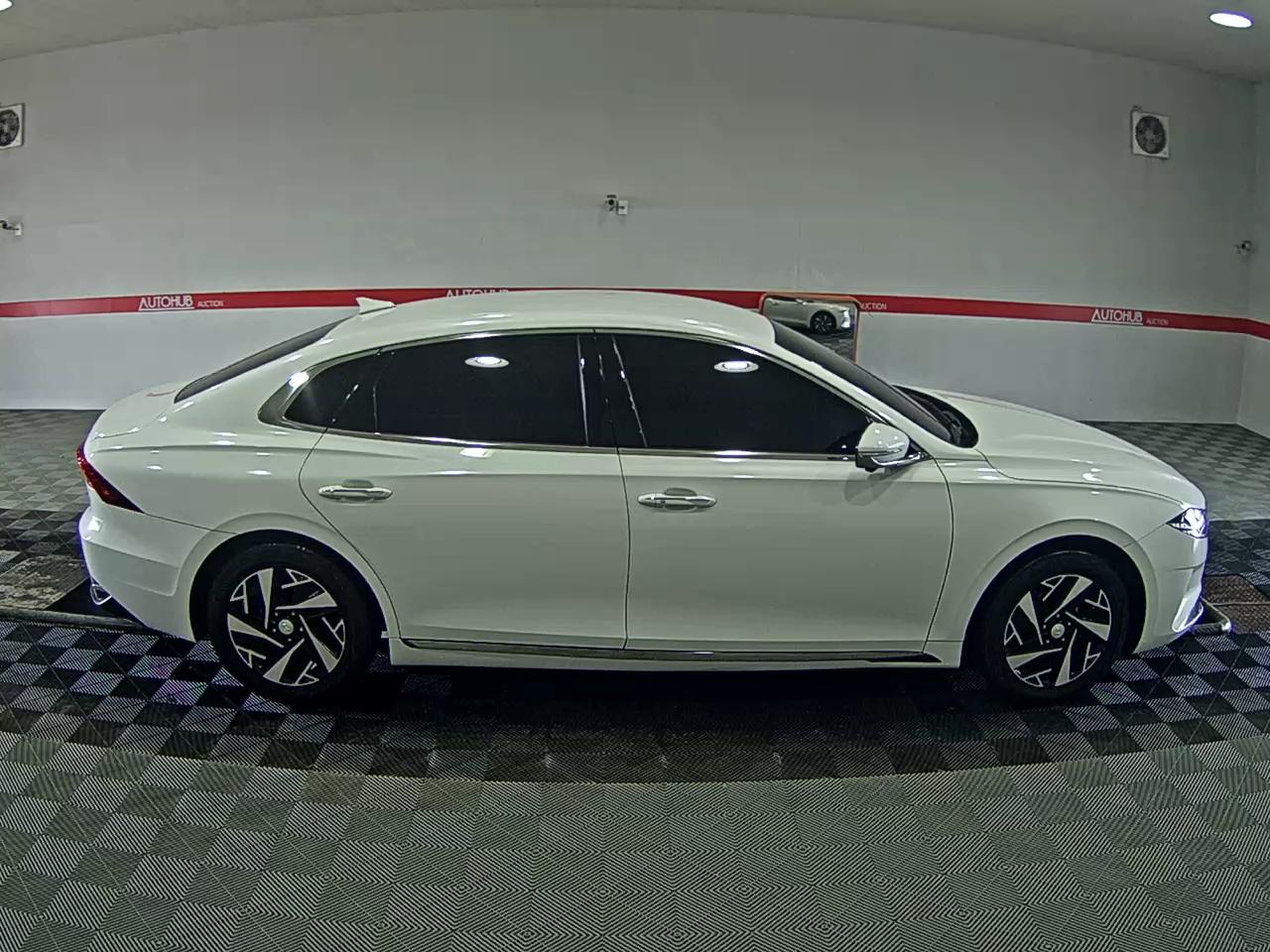 2022 - hyundai grandeur