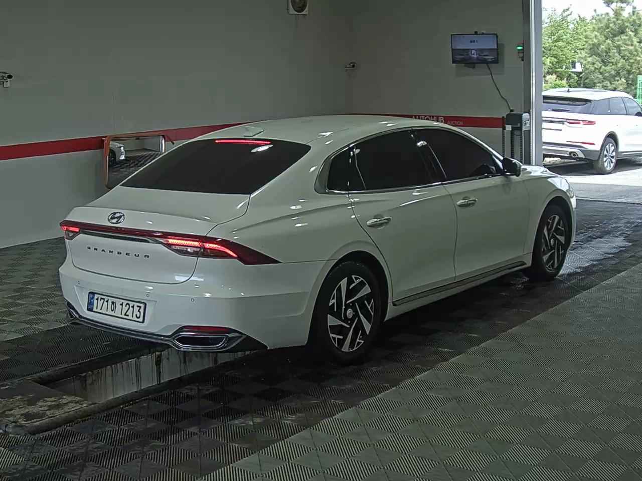 2022 - hyundai grandeur