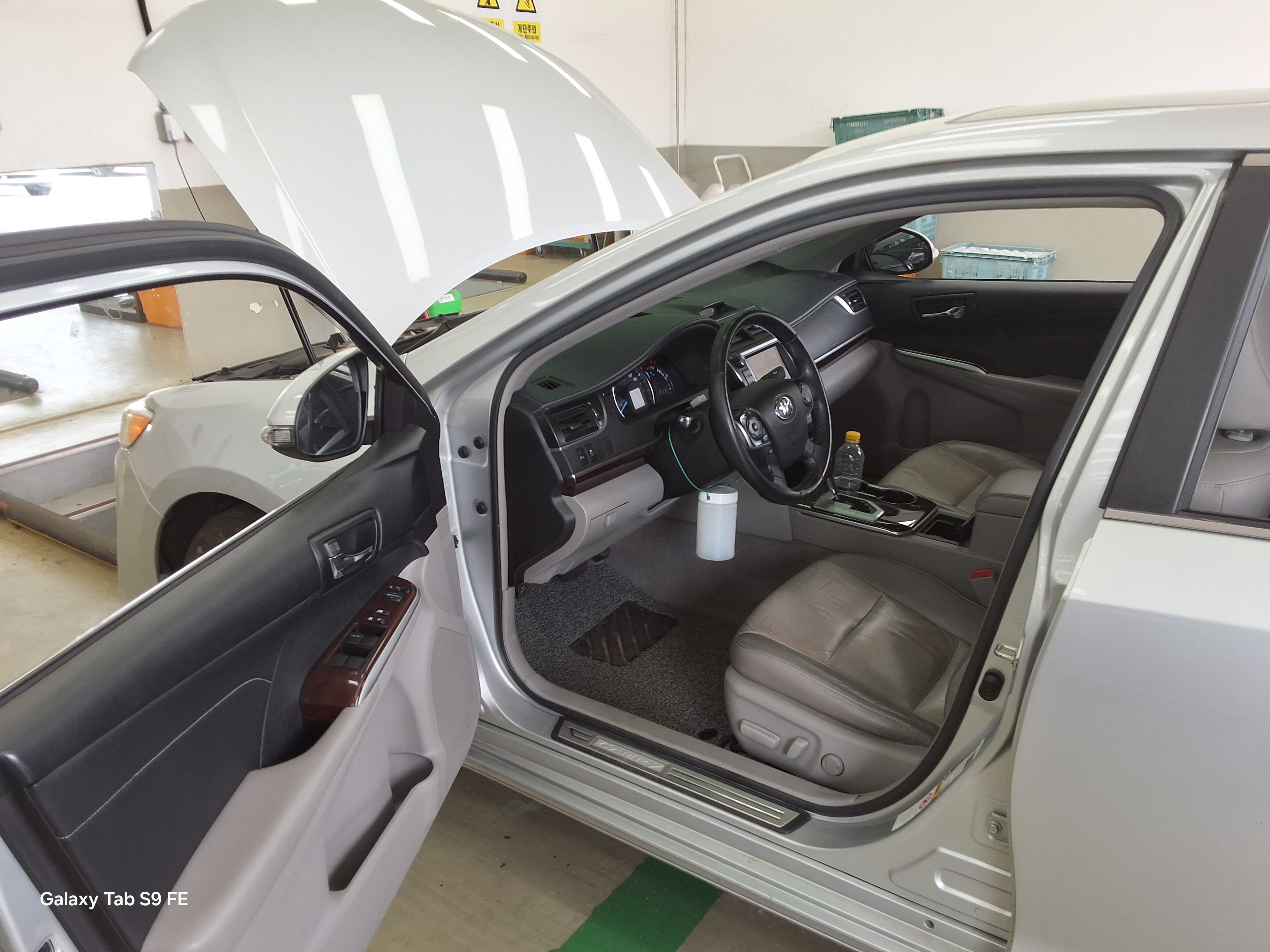 Toyota Camry 2014 - Image 9