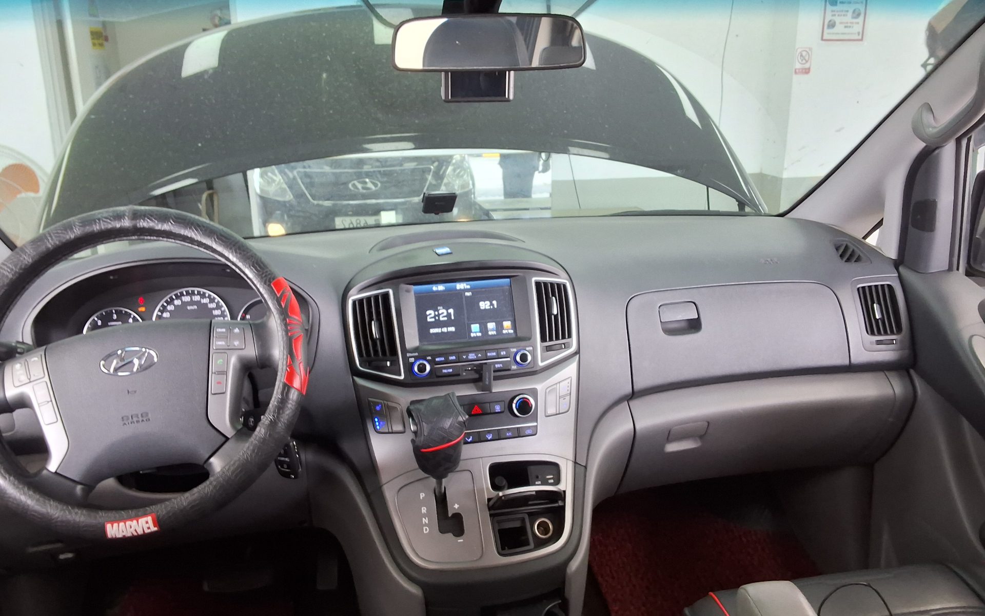 Hyundai Grand Starex 2018 - Image 10